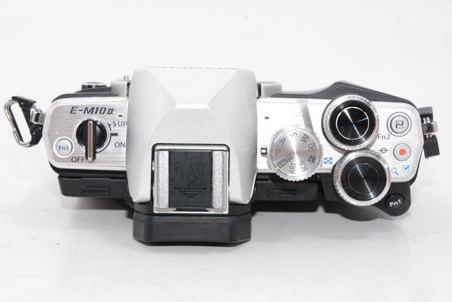 【外観特上級】OLYMPUS ミラーレス一眼 OM-D E-M10 MarkII ボディー シルバー