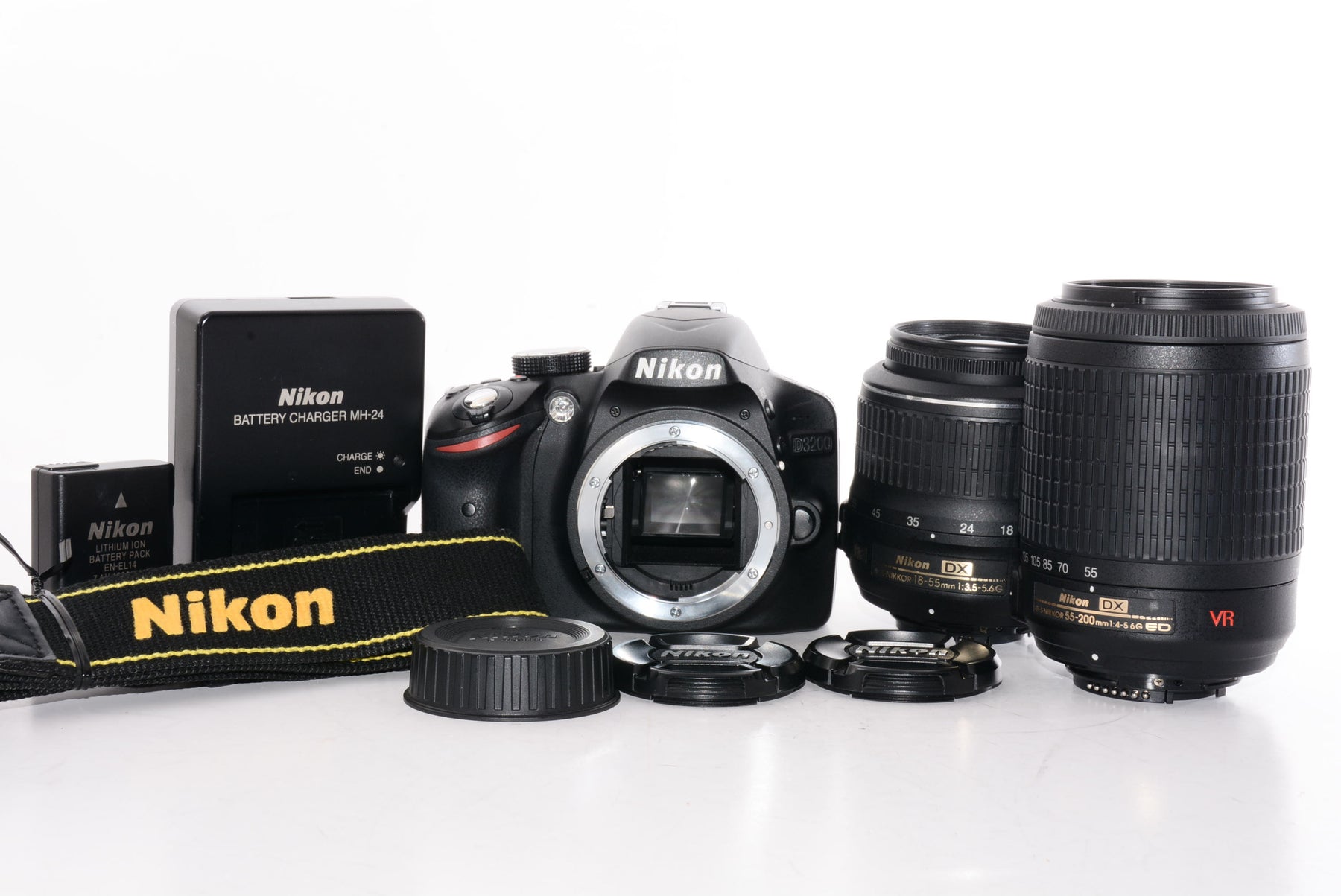 【外観並級】Nikon D3200 200mmダブルズームキット 18-55mm/55-200mm