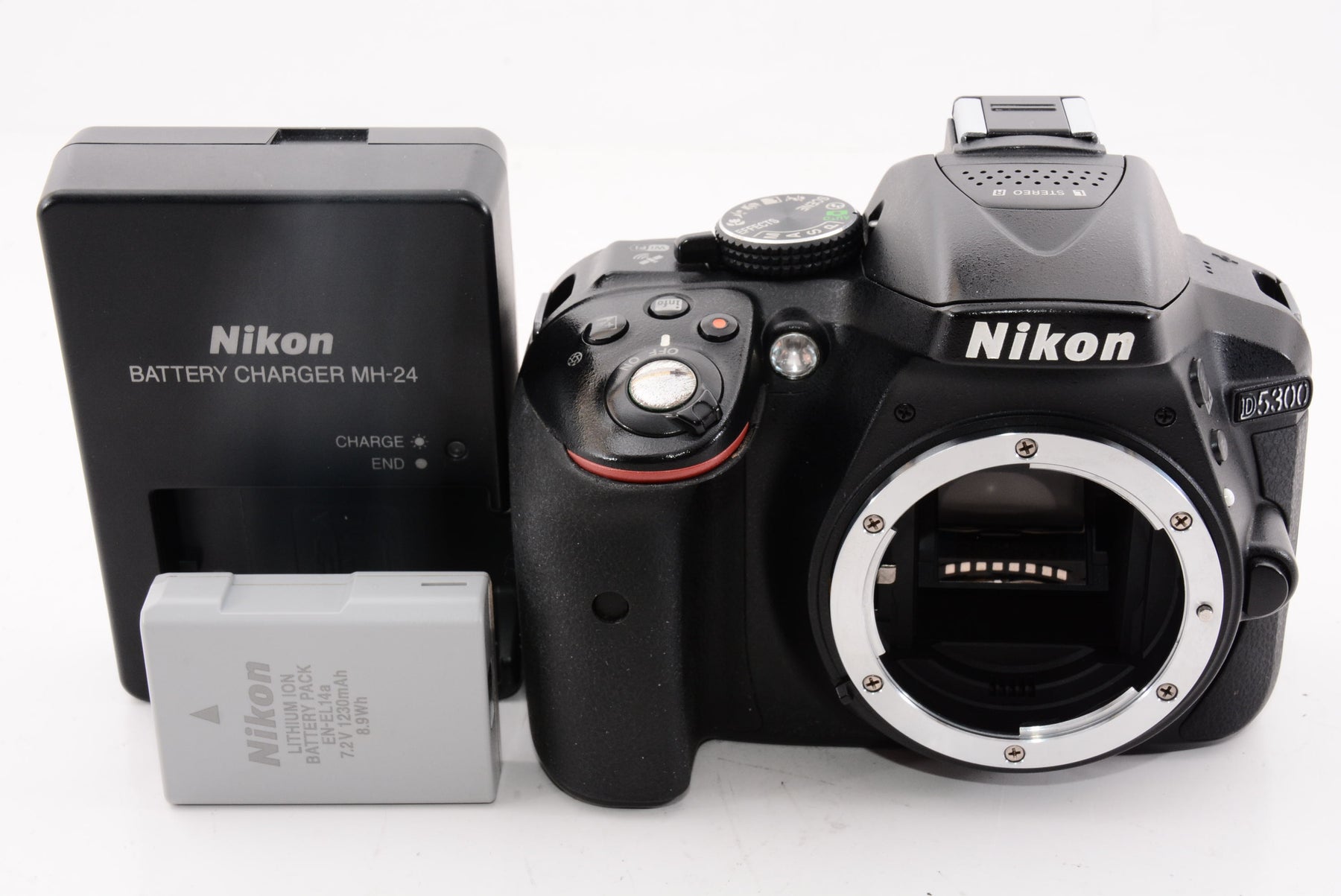 【オススメ】Nikon デジタル一眼レフカメラ D5300 ブラック 2400万画素 3.2型液晶 D5300BK