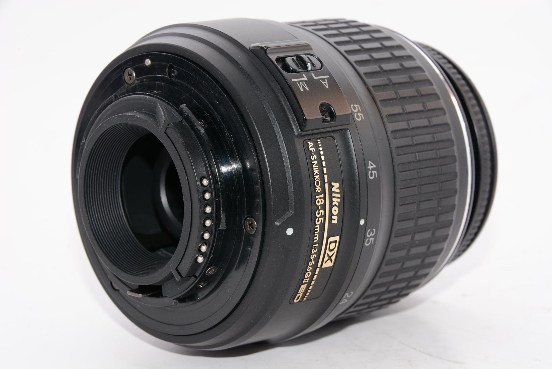 【外観特上級】Nikon デジタル一眼レフカメラ D40 レンズキット ブラック D40BLK