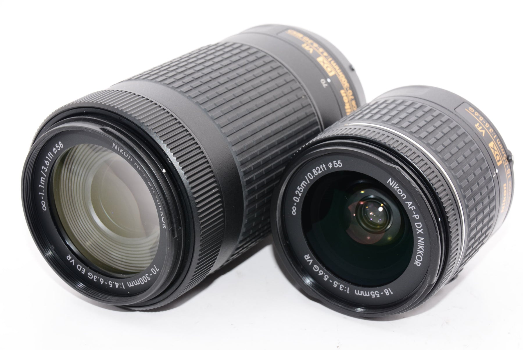 【外観特上級】Nikon デジタル一眼レフカメラ D5600 ダブルズームキット ブラック D5600WZBK