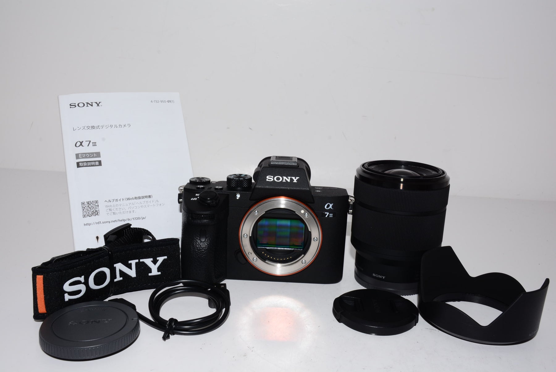 【外観特上級】ソニー ミラーレス一眼 α7 III ズームレンズキット FE 28-70mm F3.5-5.6 OSS ILCE-7M3K
