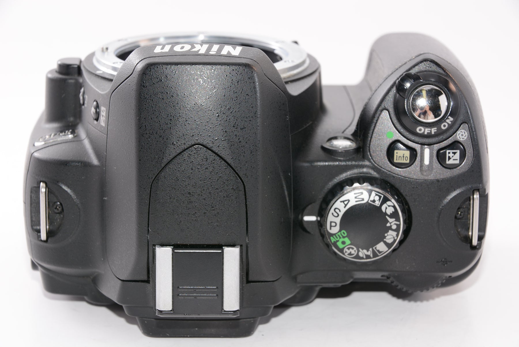 【外観特上級】Nikon デジタル一眼レフカメラ D40 ブラック ボディ D40B