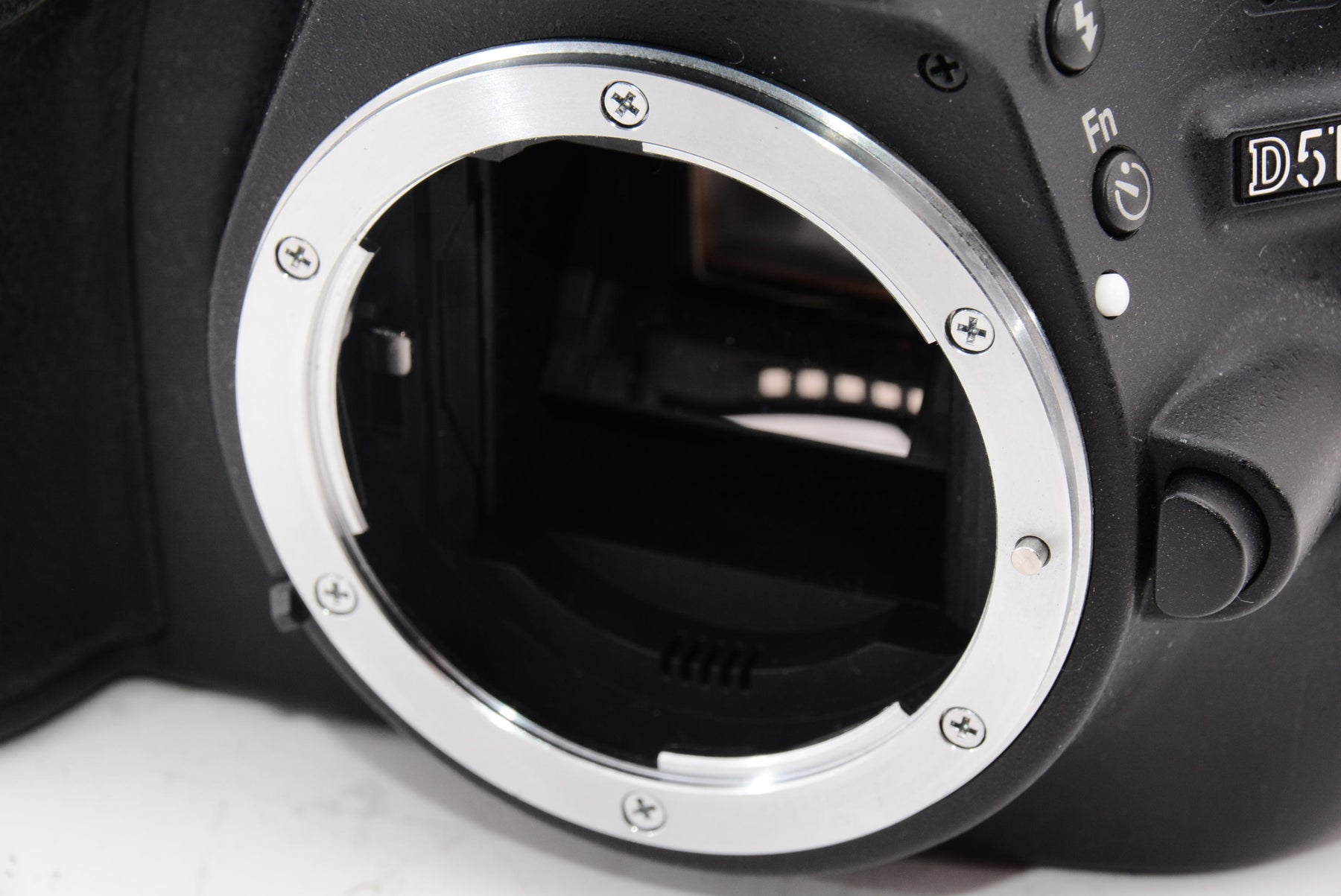 【外観特上級】Nikon デジタル一眼レフカメラ D5100 ボディ