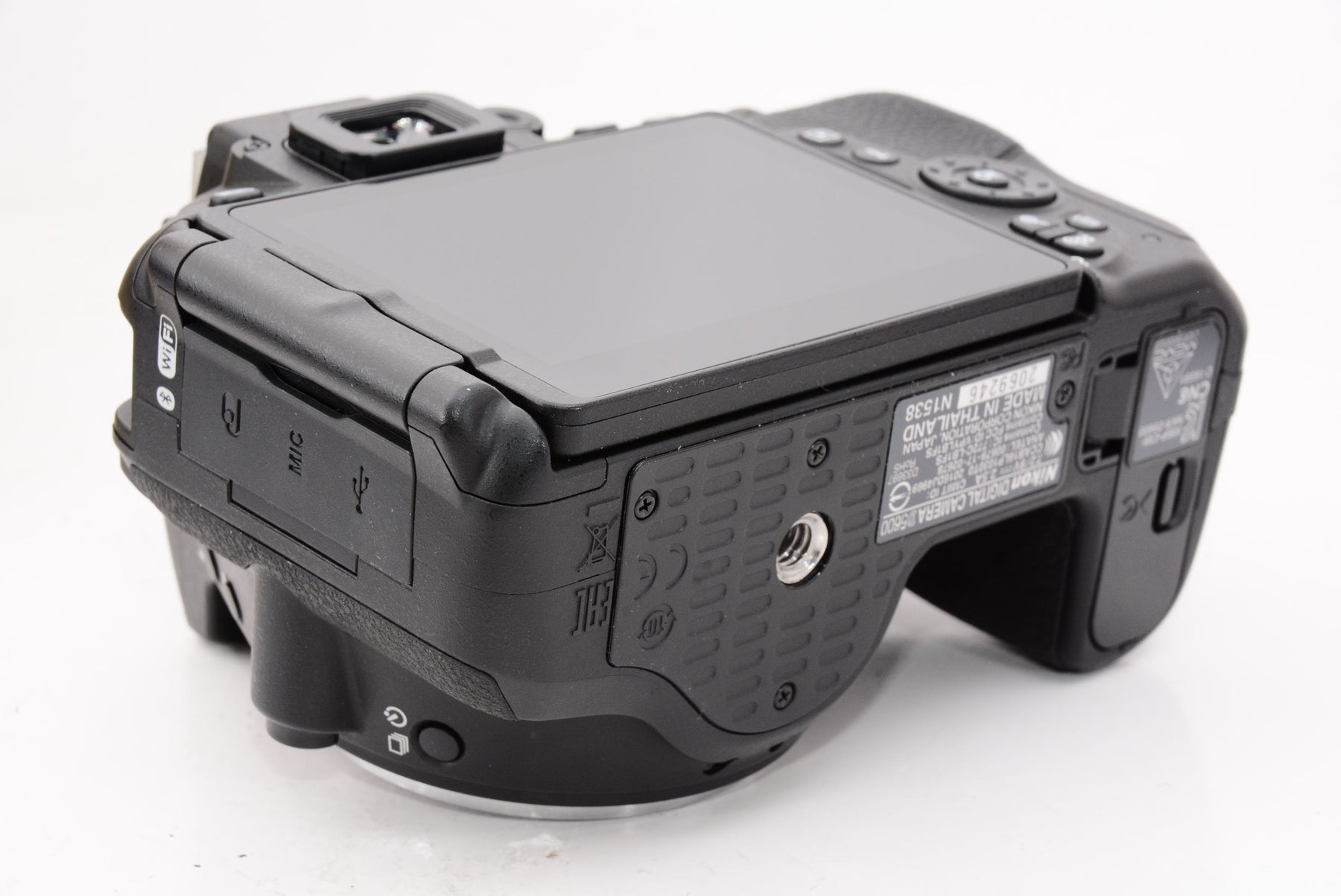 【外観特上級】Nikon デジタル一眼レフカメラ D5600 18-140 VR レンズキット ブラック D5600LK18-140BK