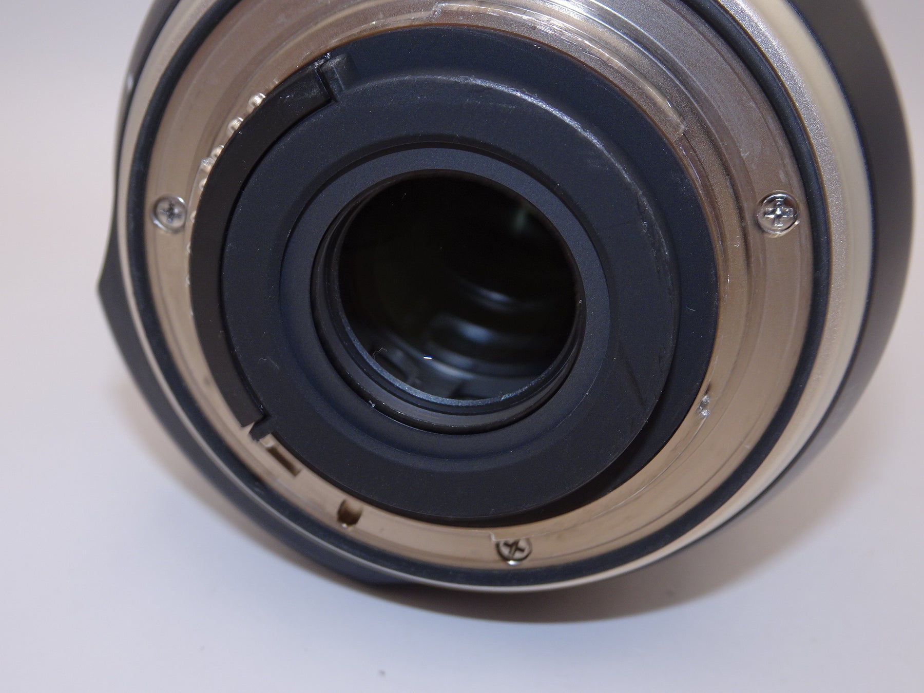 【外観特上級】TAMRON 18-400mm F3.5-6.3 DiII VC HLD ニコン用 B028N