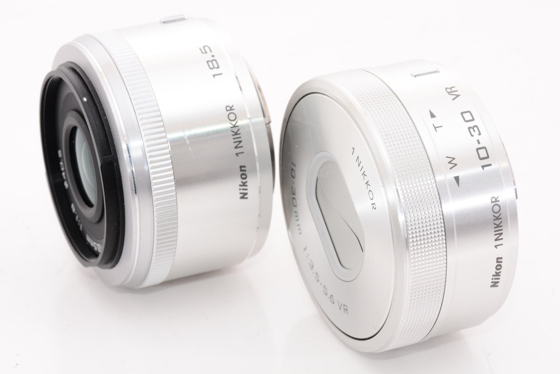 【外観特上級】Nikon ミラーレス一眼 Nikon1 J5 ダブルレンズキット シルバー J5WLKSL