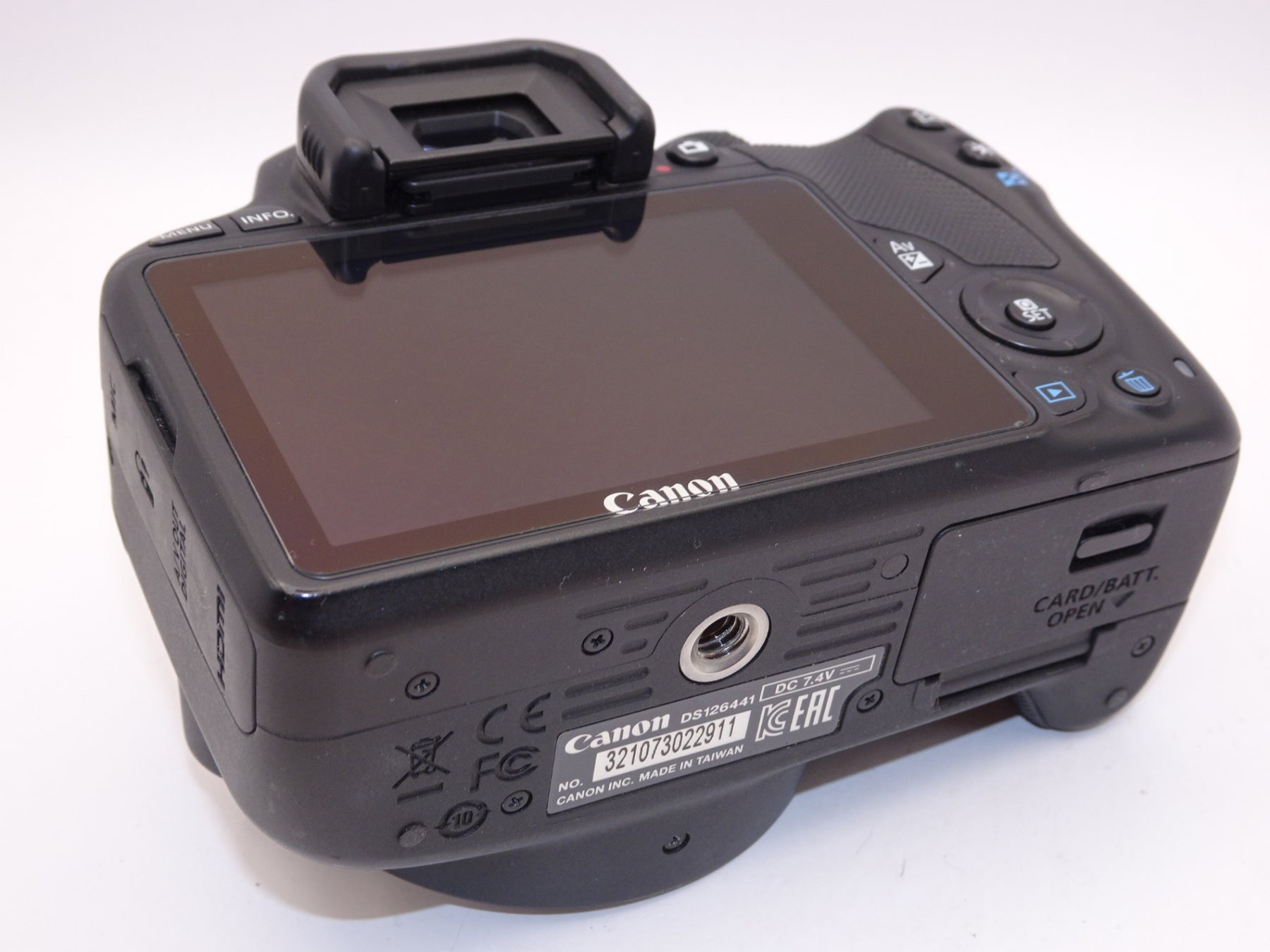 【外観特上級】Canon デジタル一眼レフカメラ EOS Kiss X7 ダブルズームキット EF-S18-55mm/EF-S55-250mm付属 KISSX7-WKIT
