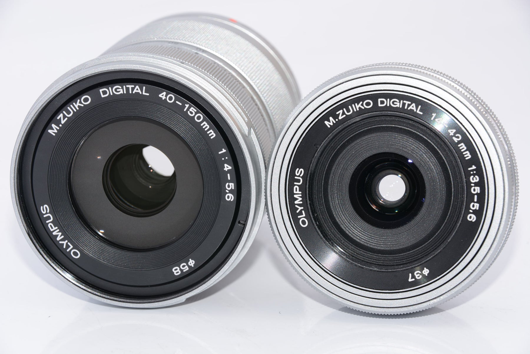 【外観特上級】OLYMPUS ミラーレス一眼 E-PL8 ダブルズームキット ホワイト