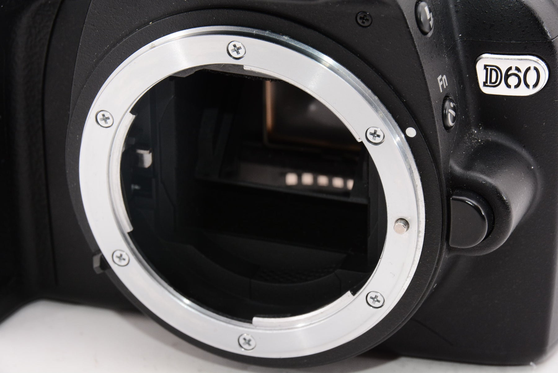 【外観特上級】Nikon デジタル一眼レフカメラ D60 ボディ