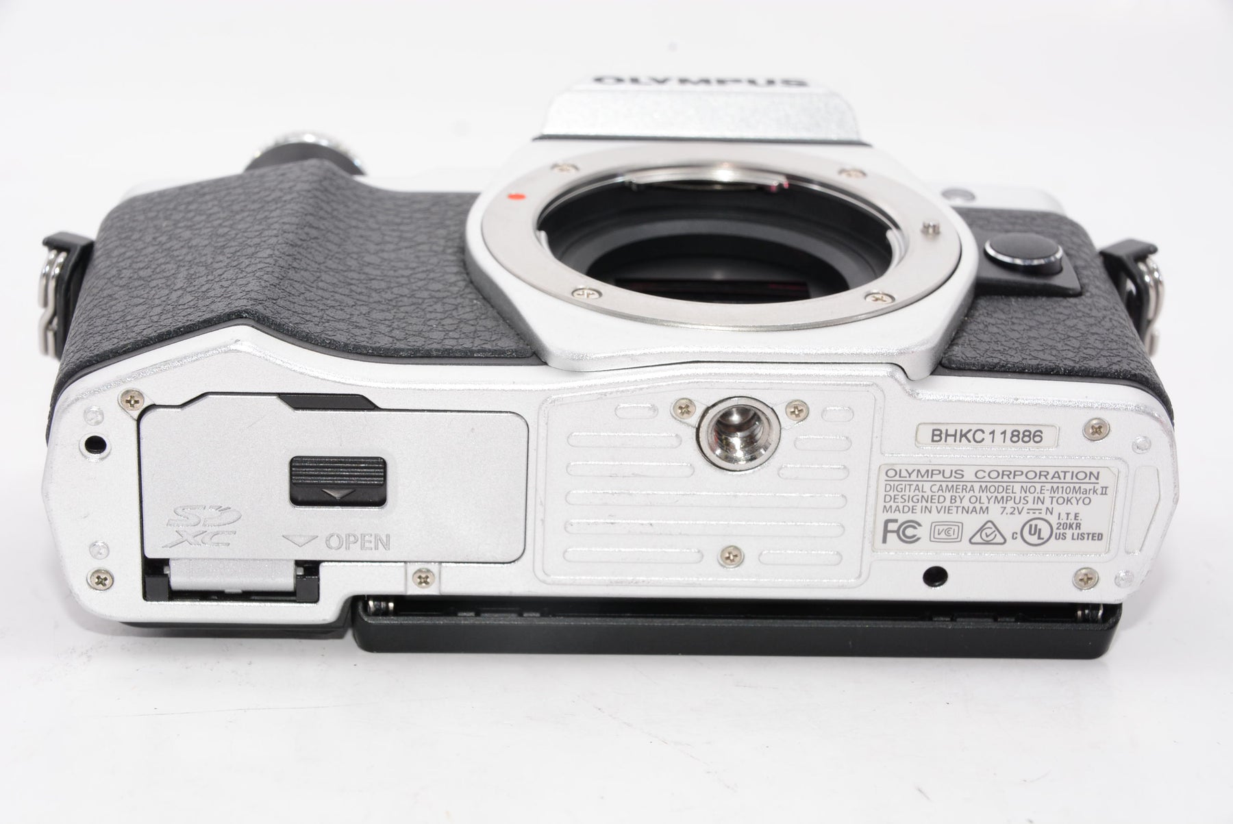【外観特上級】OLYMPUS ミラーレス一眼 OM-D E-M10 MarkII ボディー シルバー