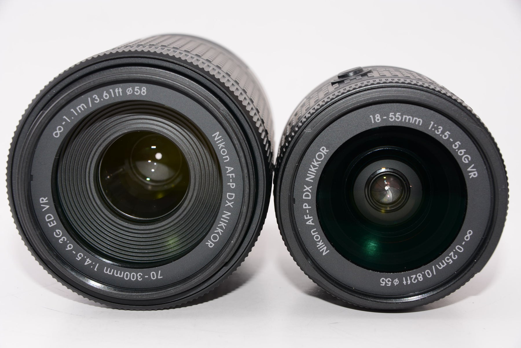 【外観特上級】Nikon デジタル一眼レフカメラ D3400 ダブルズームキット ブラック D3400WZBK