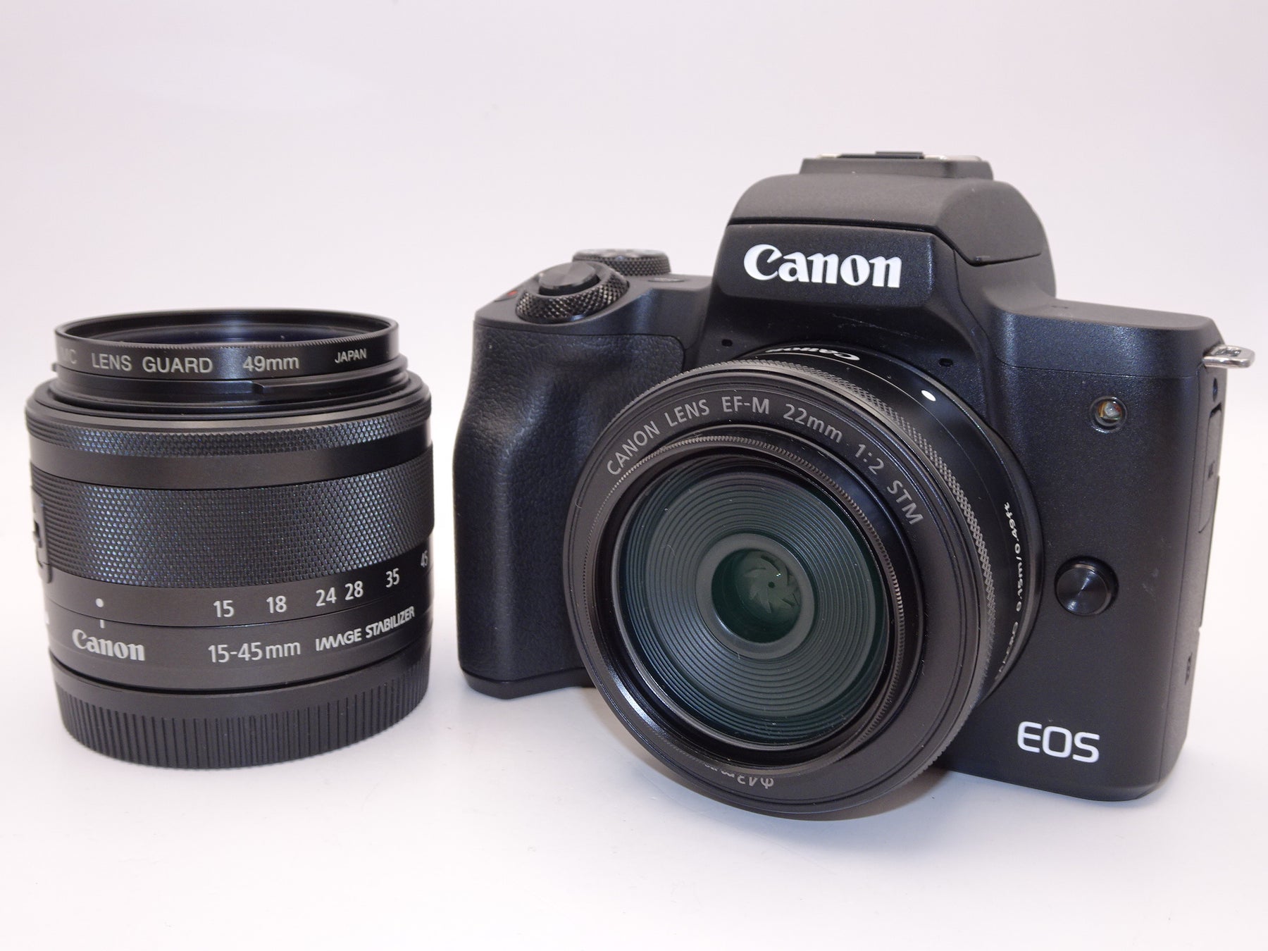 【外観特上級】Canon ミラーレス一眼カメラ EOS Kiss M ダブルレンズキット ブラック EOSKISSMBK-WLK