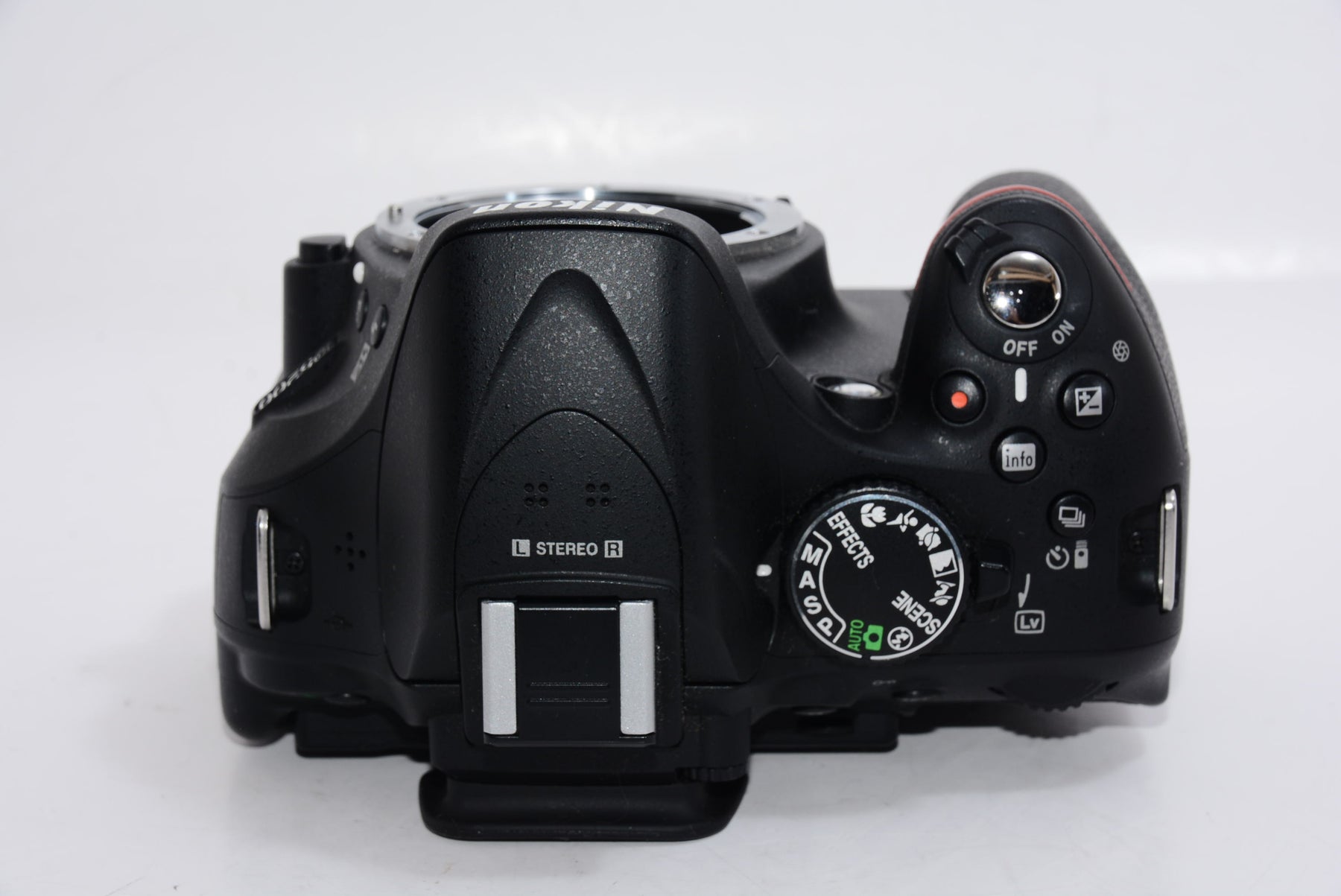 【外観特上級】Nikon デジタル一眼レフカメラ D5200 ボディー ブラック D5200BK