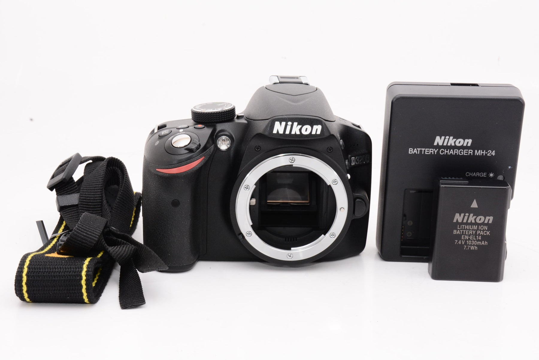【外観特上級】Nikon デジタル一眼レフカメラ D3200 ボディー ブラック D3200BK