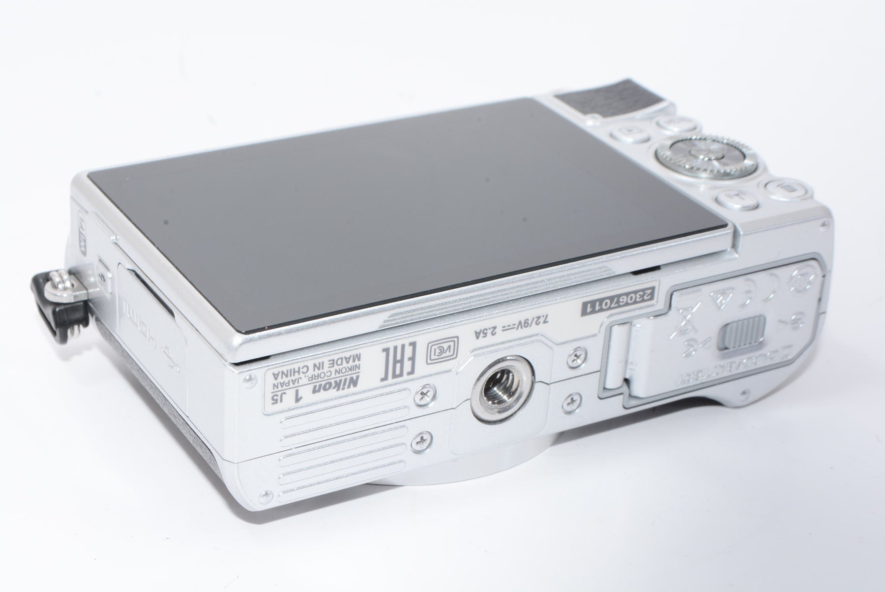 【外観並級】Nikon ミラーレス一眼 Nikon1 J5 標準パワーズームレンズキット シルバー J5HPLKSL