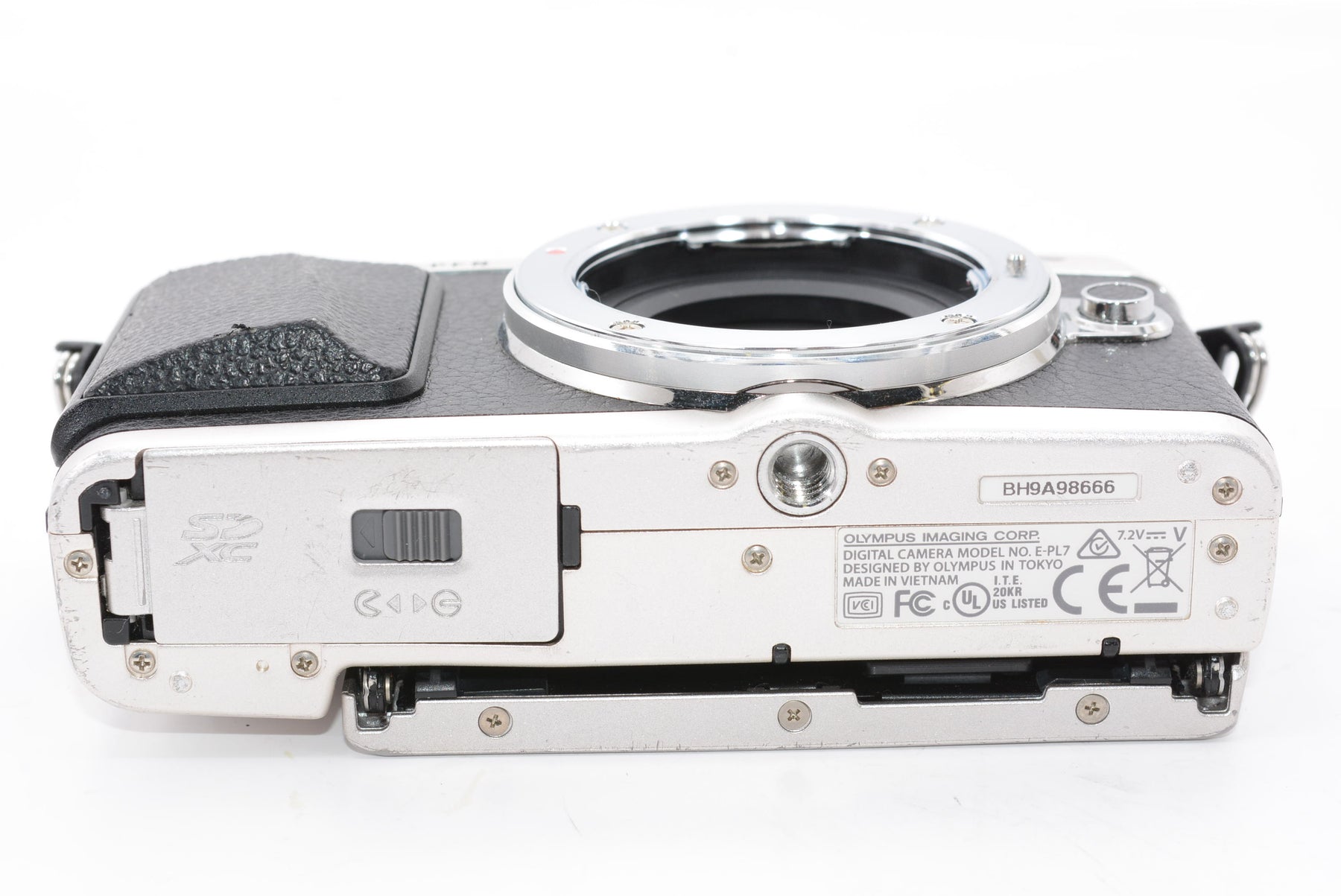 【外観並級】OLYMPUS PEN E-PL7 ボディ シルバー ミラーレス一眼 PEN E-PL7 BODY SLV