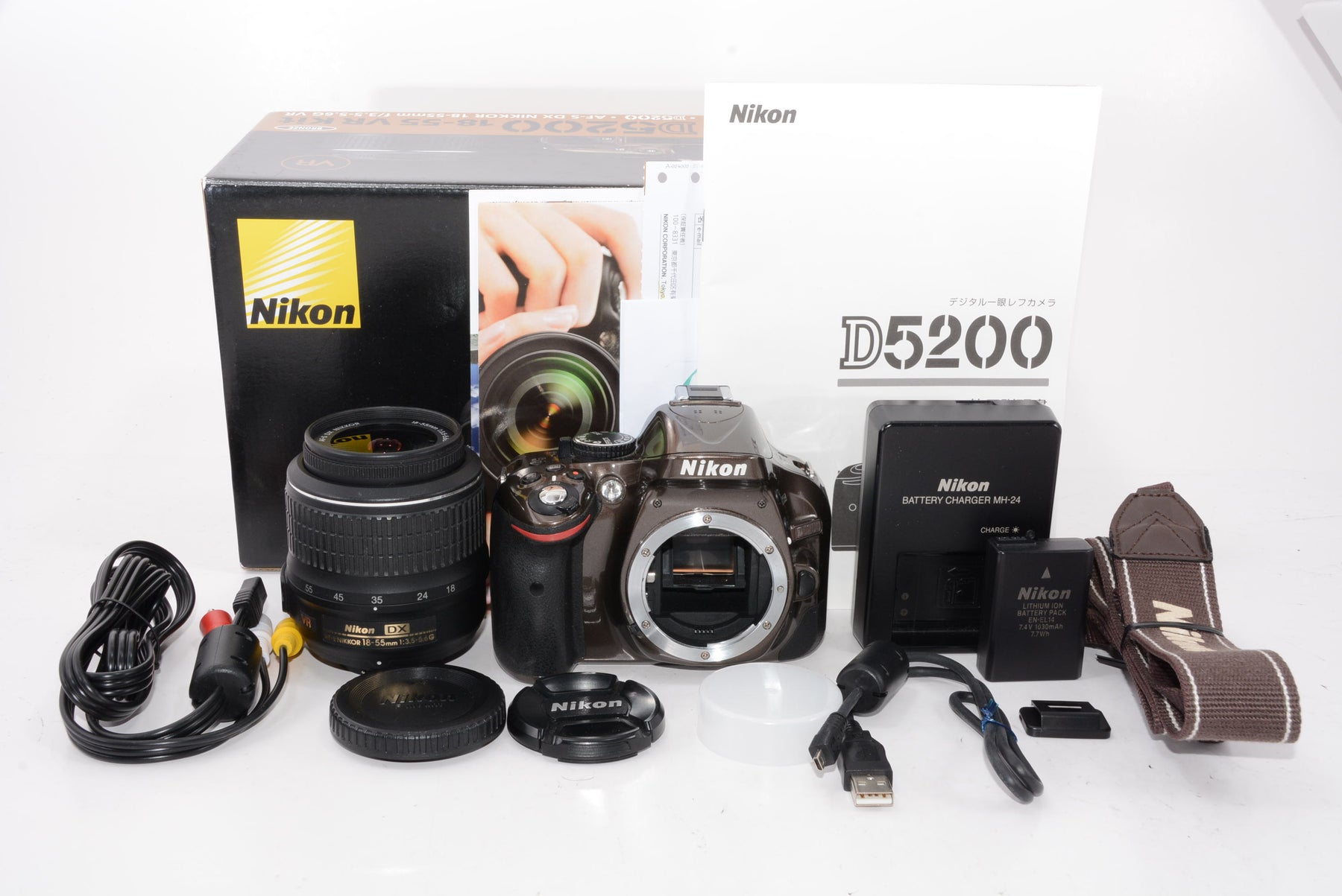 【外観特上級】Nikon デジタル一眼レフカメラ D5200 レンズキット ブロンズ