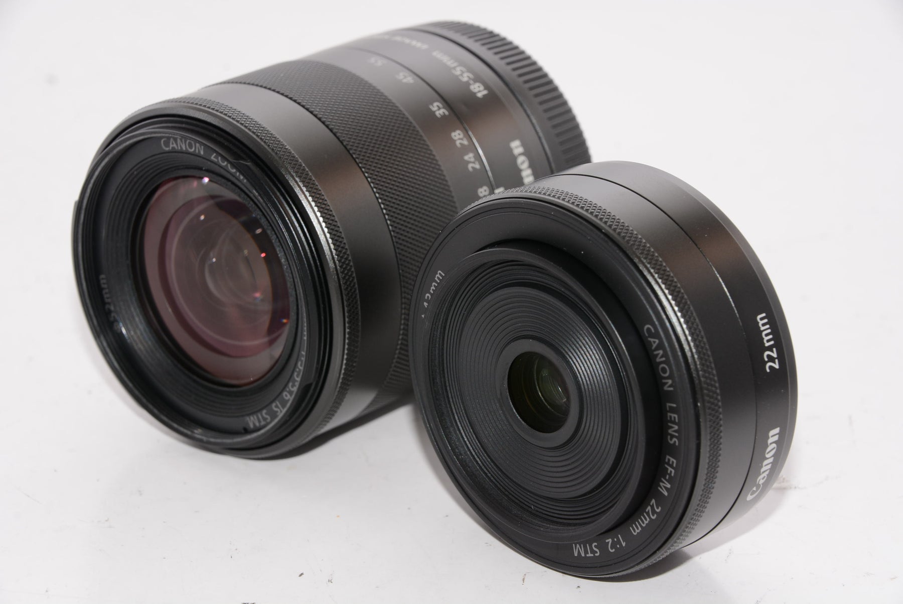 【外観特上級】Canon ミラーレス一眼カメラ EOS M ダブルレンズキット
