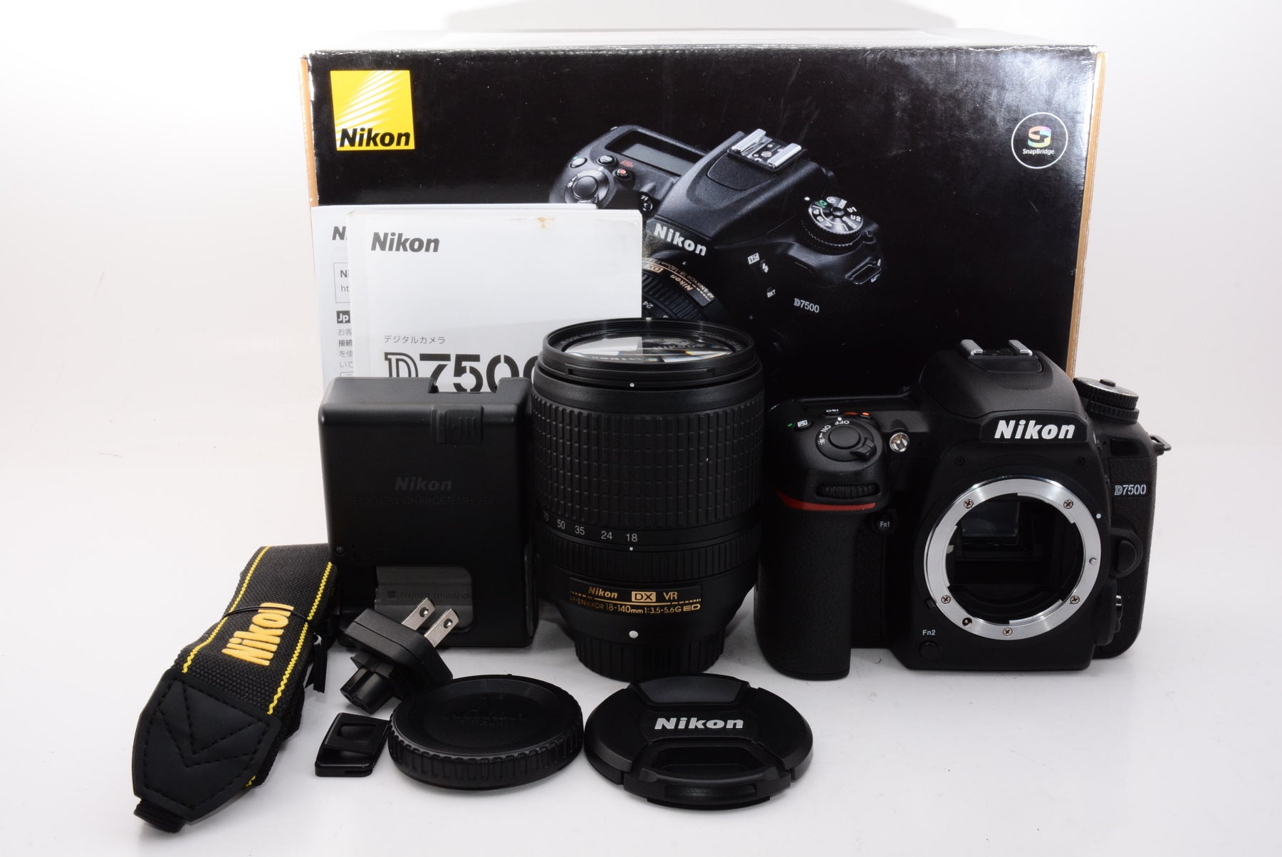 【外観特上級】Nikon デジタル一眼レフカメラ D7500 18-140VR レンズキット D7500LK18-140