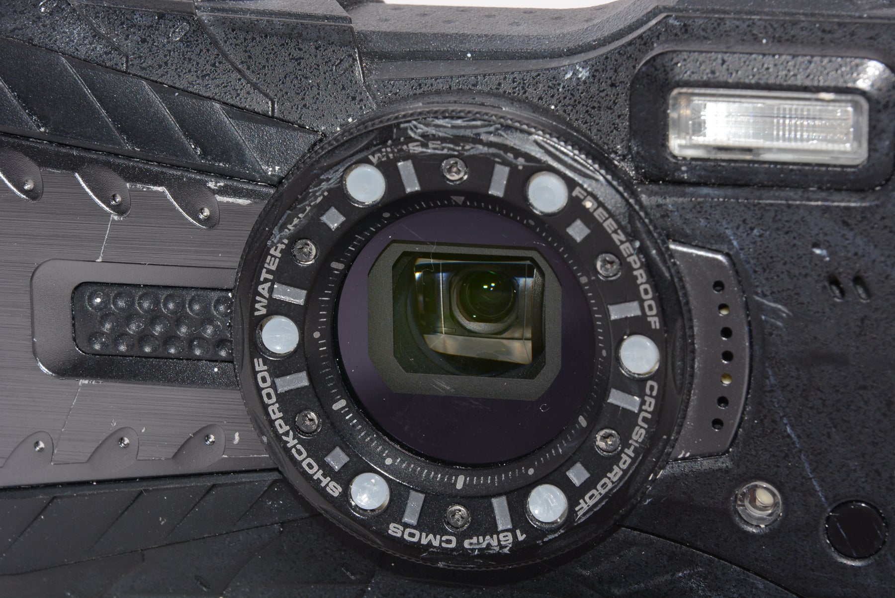 【オススメ】RICOH WG-60 ブラック 本格防水デジタルカメラ 14メートル防水 耐衝撃 防塵 耐寒 高画質1600万画素 水中専用マーメードモード搭載 仕事に使える「CALSモード」搭載
