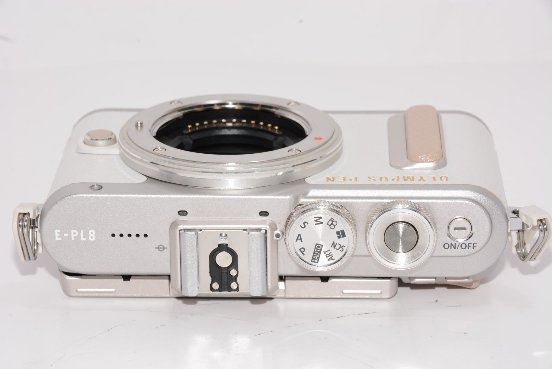 【外観特上級】OLYMPUS ミラーレス一眼 E-PL8 ボディー ホワイト