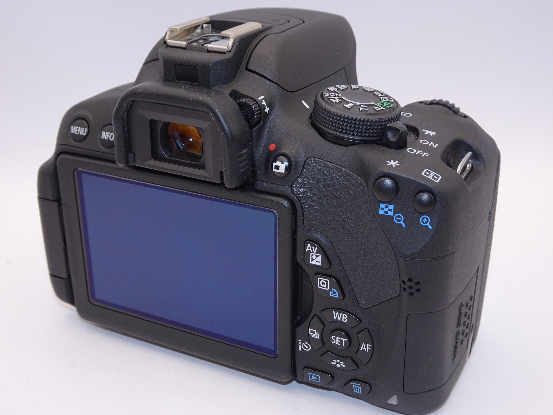 【外観特上級】Canon デジタル一眼レフカメラ EOS Kiss X7i ボディ