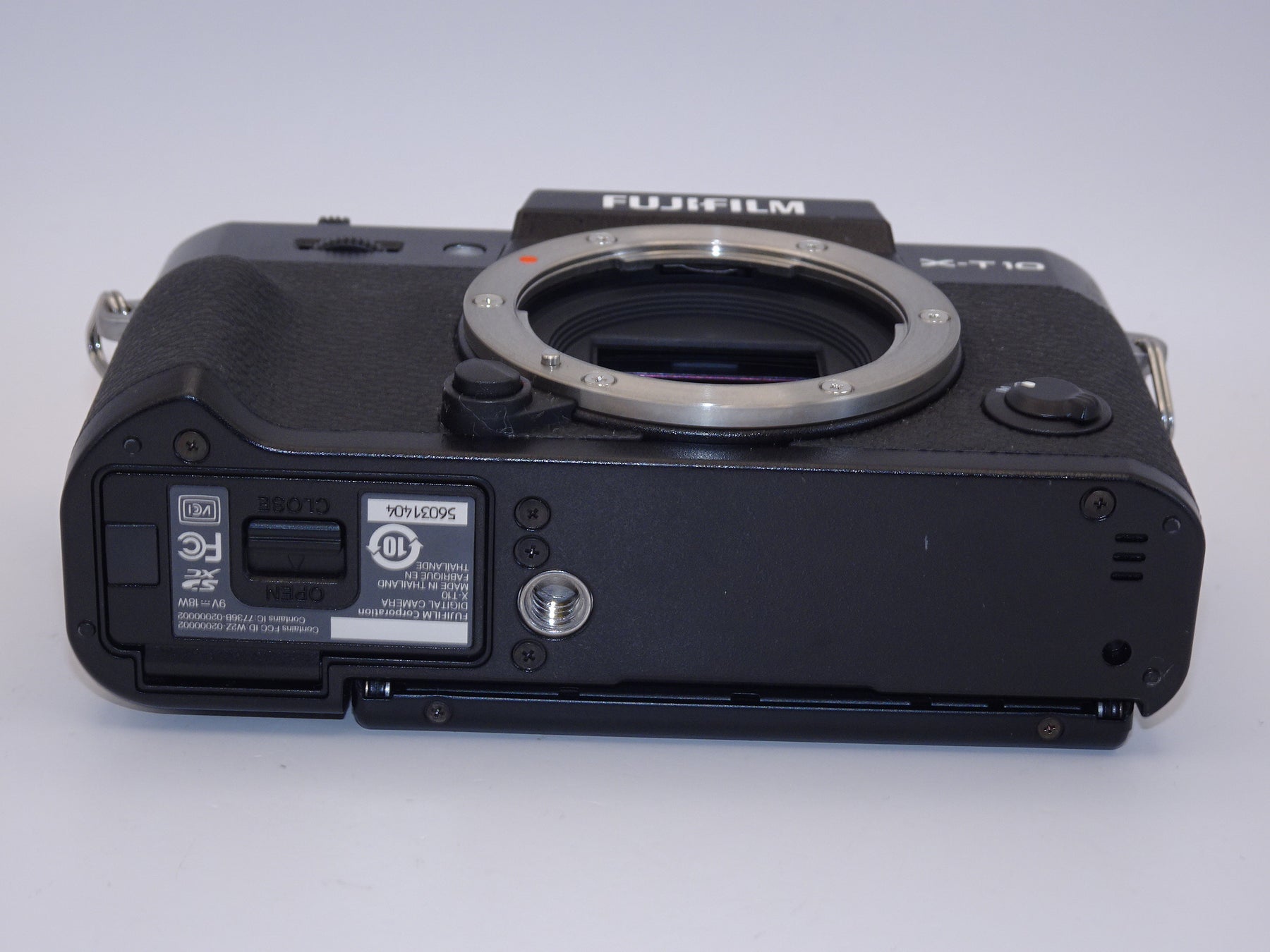 【外観並級】FUJIFILM ミラーレス一眼 X-T10 レンズキット ブラック