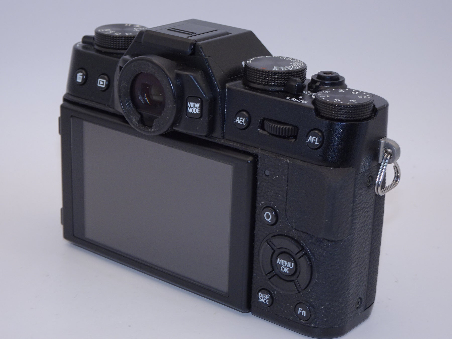 【外観並級】FUJIFILM ミラーレス一眼 X-T10 レンズキット ブラック