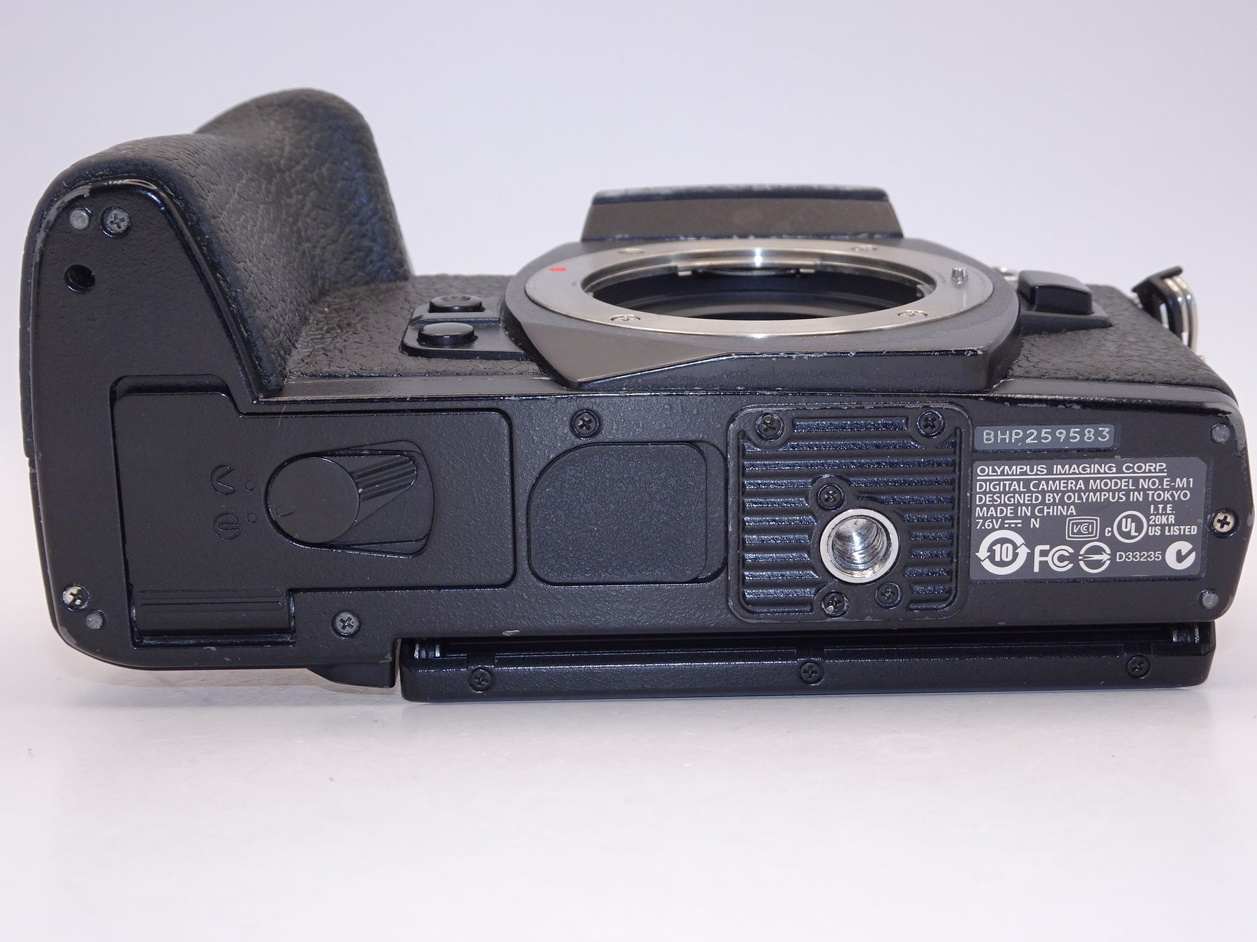 【外観並級】OLYMPUS ミラーレス一眼 OM-D M1 ボディ ブラック