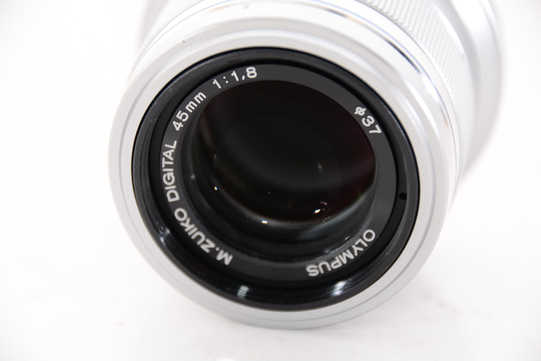 【外観特上級】OLYMPUS 単焦点レンズ M.ZUIKO DIGITAL 45mm F1.8 シルバー