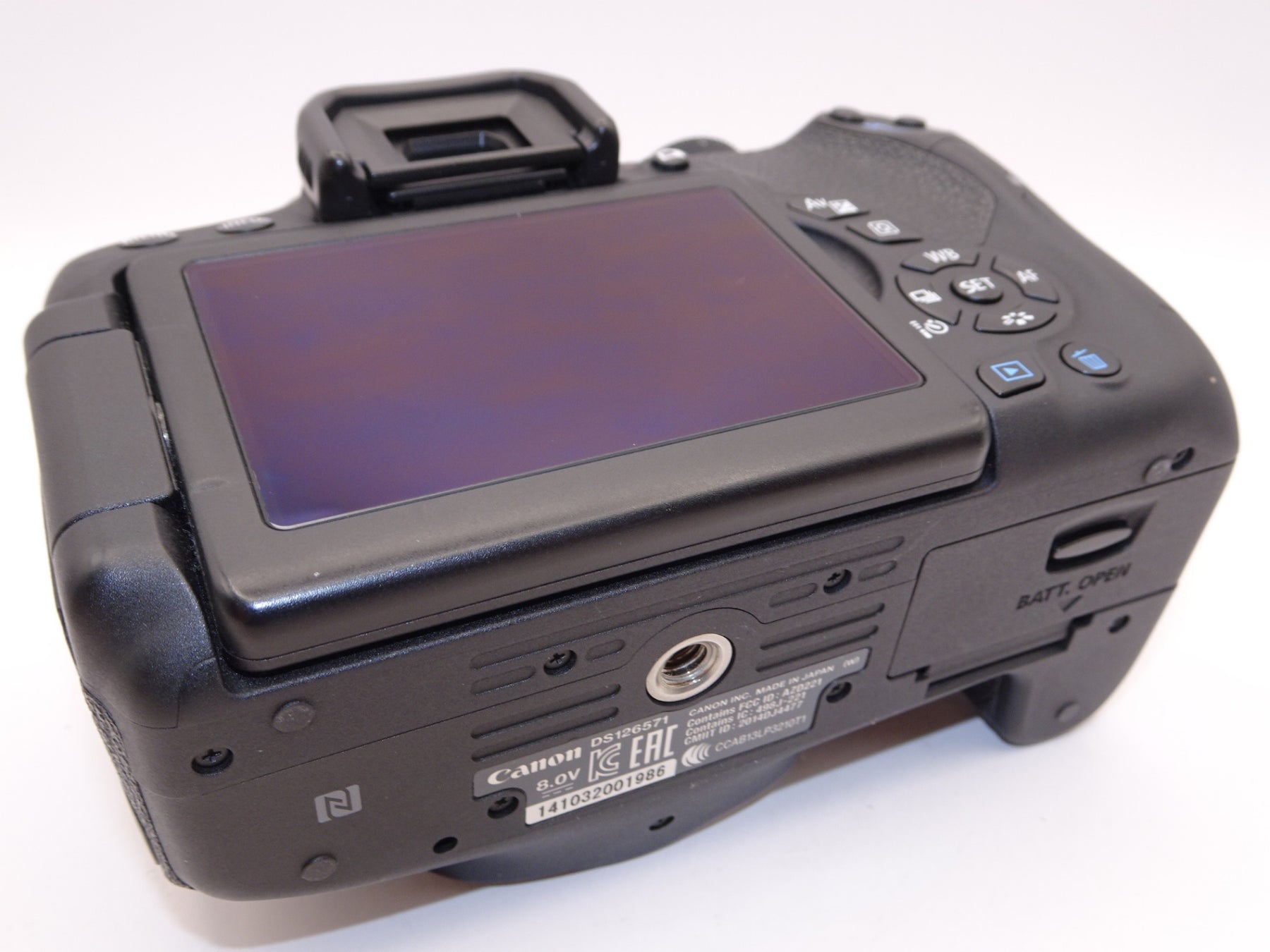 【外観並級】Canon デジタル一眼レフカメラ EOS Kiss X8i ダブルズームキット EF-S18-55mm/EF-S55-250mm 付属 EOSKISSX8I-WKIT