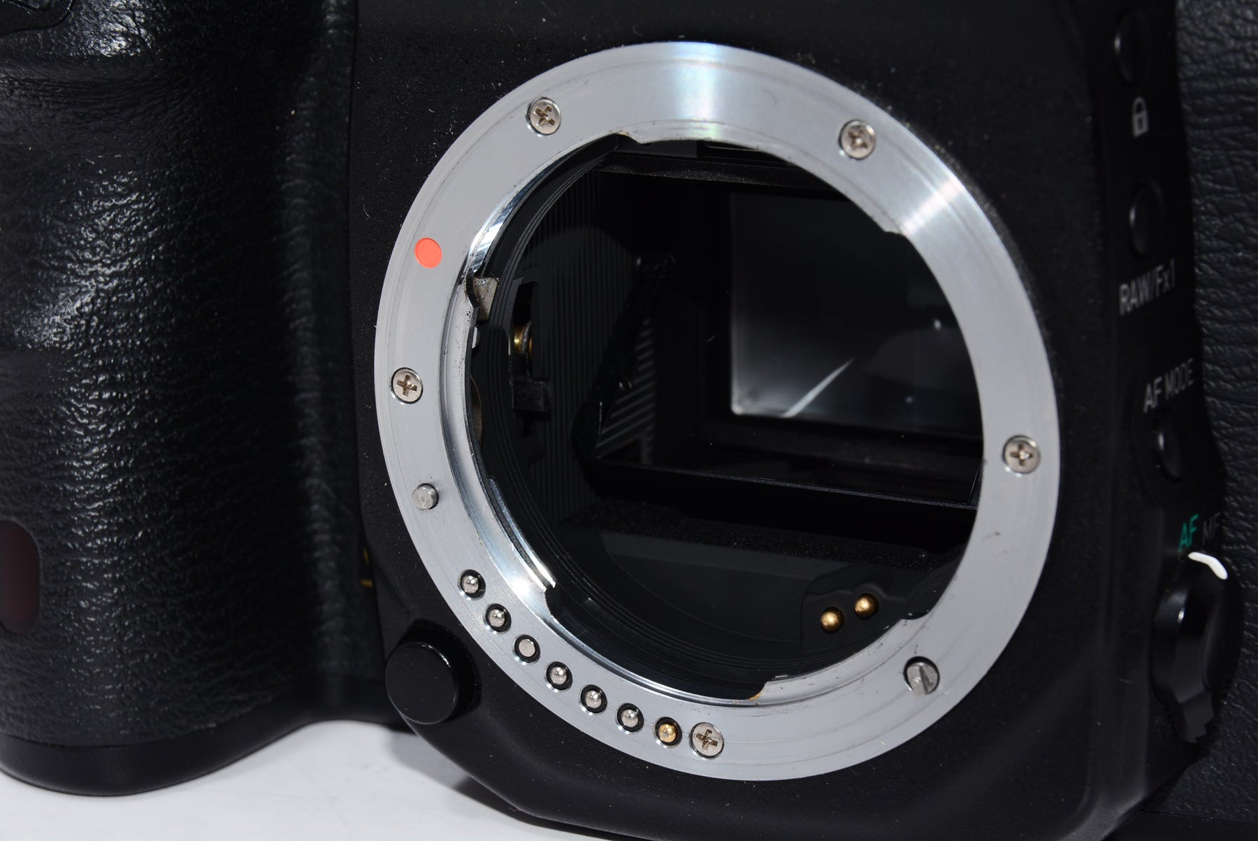 【オススメ】PENTAX デジタル一眼レフ K-1 ボディ 5軸5段手ぶれ補正 ローパスセレクター フルサイズフォーマット 19570