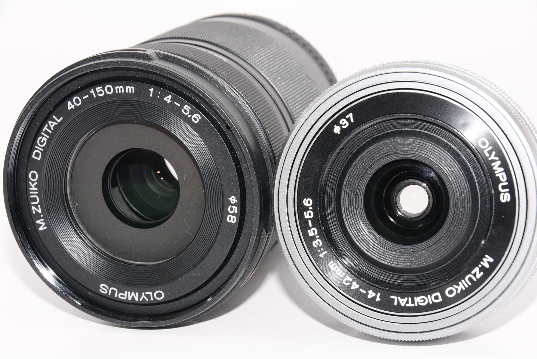 【外観特上級】OLYMPUS OM-D E-M10 ダブルズームキット シルバー ミラーレス一眼 OM-D E-M10 DZKIT SLV