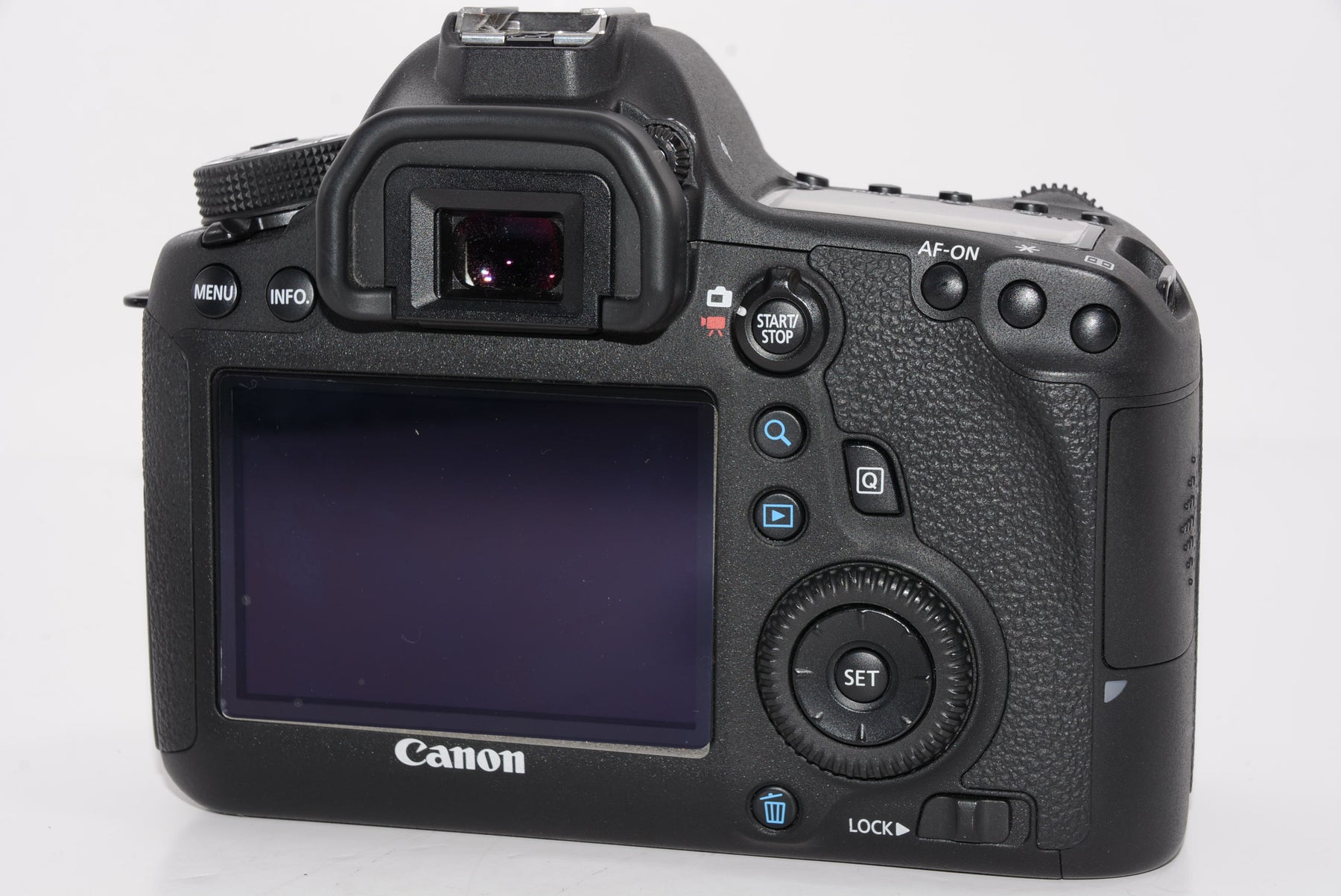 【外観特上級】Canon デジタル一眼レフカメラ EOS 6Dボディ EOS6D