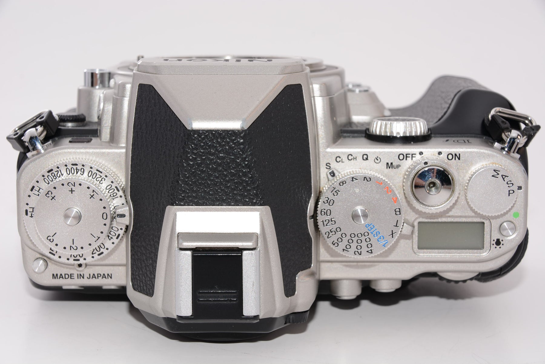 【オススメ】Nikon デジタル一眼レフカメラ Df シルバーDFSL