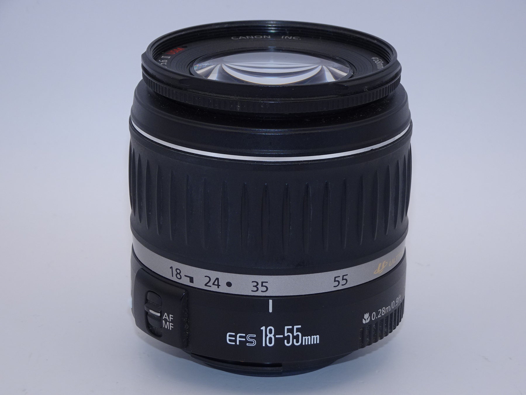 【外観特上級】Canon EF-S レンズ 18-55mm F3.5-5.6 II USM