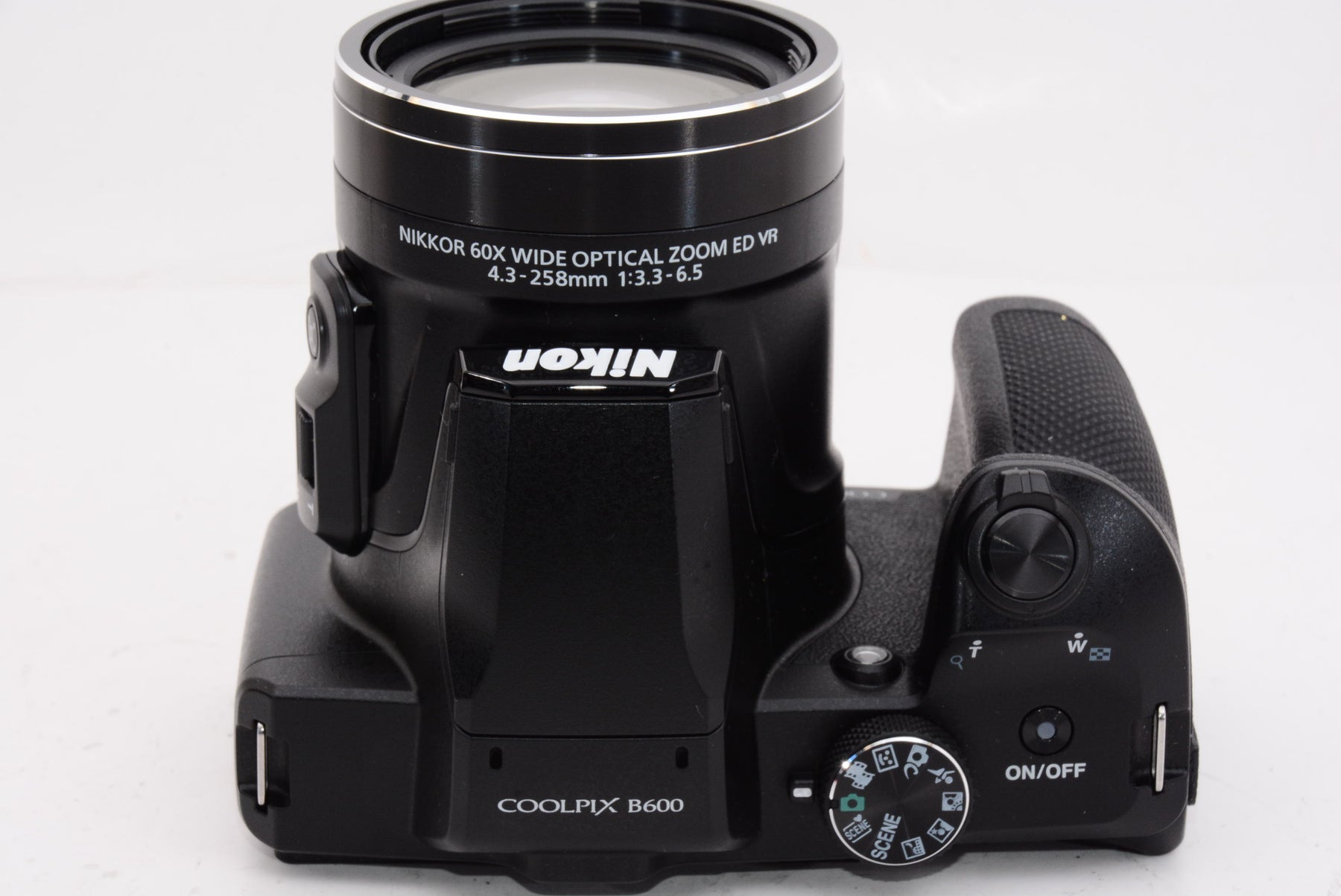 【外観特上級】Nikon デジタルカメラ COOLPIX B600 BK 光学60倍 軽量 クールピクス ブラック B600BK