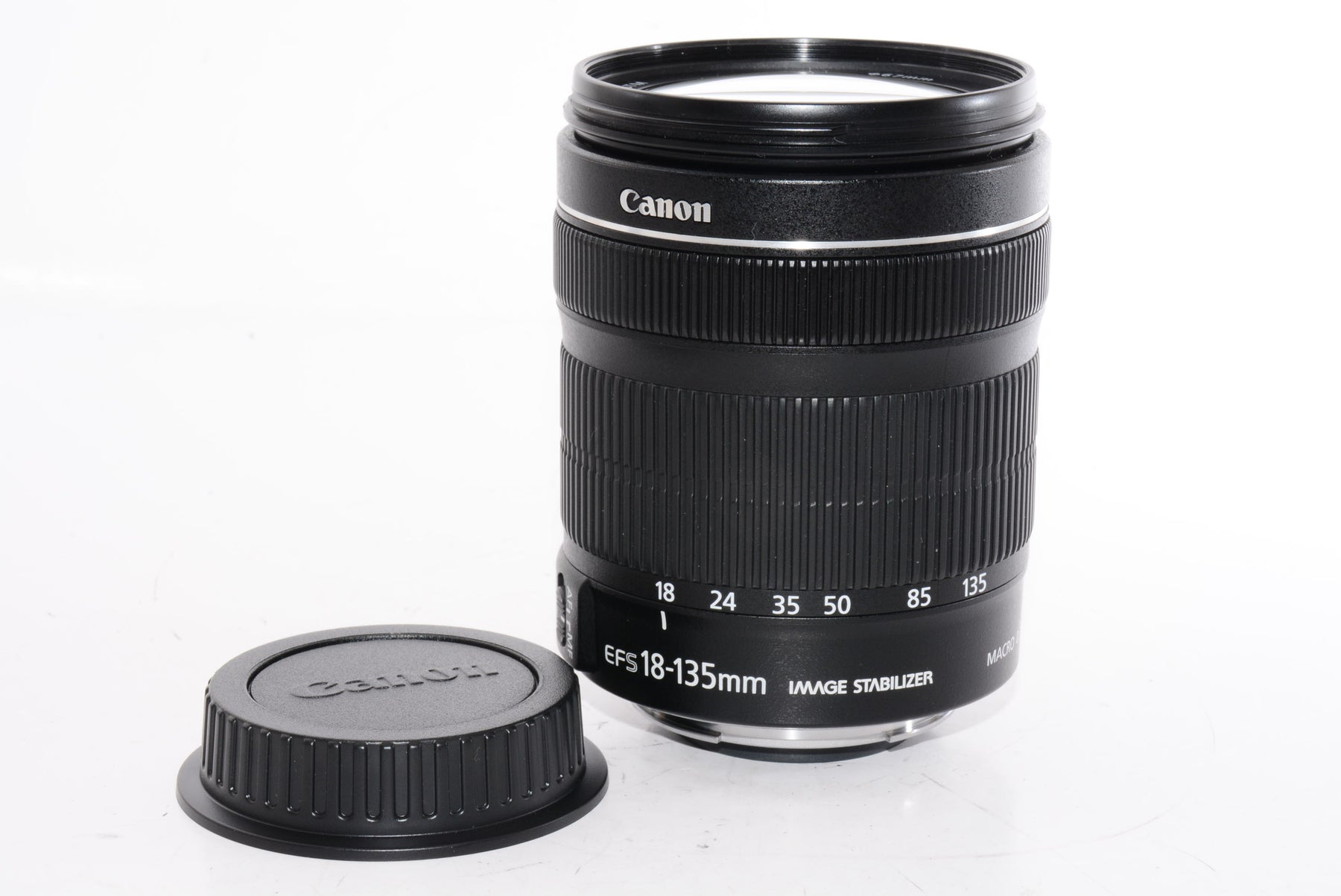 【外観特上級】Canon 標準ズームレンズ EF-S18-135mm F3.5-5.6 IS STM