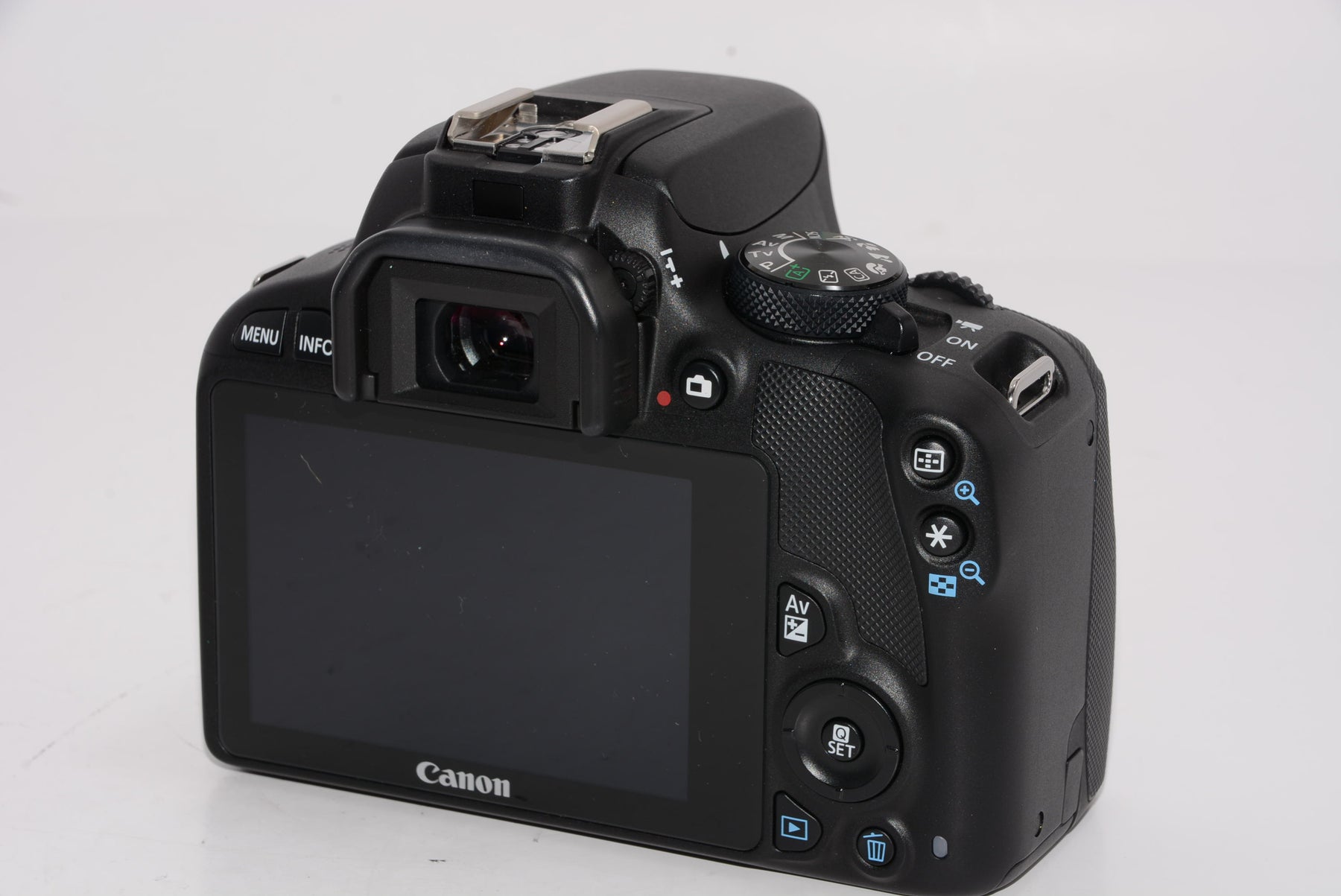 【外観特上級】Canon デジタル一眼レフカメラ EOS Kiss X7 ダブルズームキット EF-S18-55mm/EF-S55-250mm付属 KISSX7-WKIT