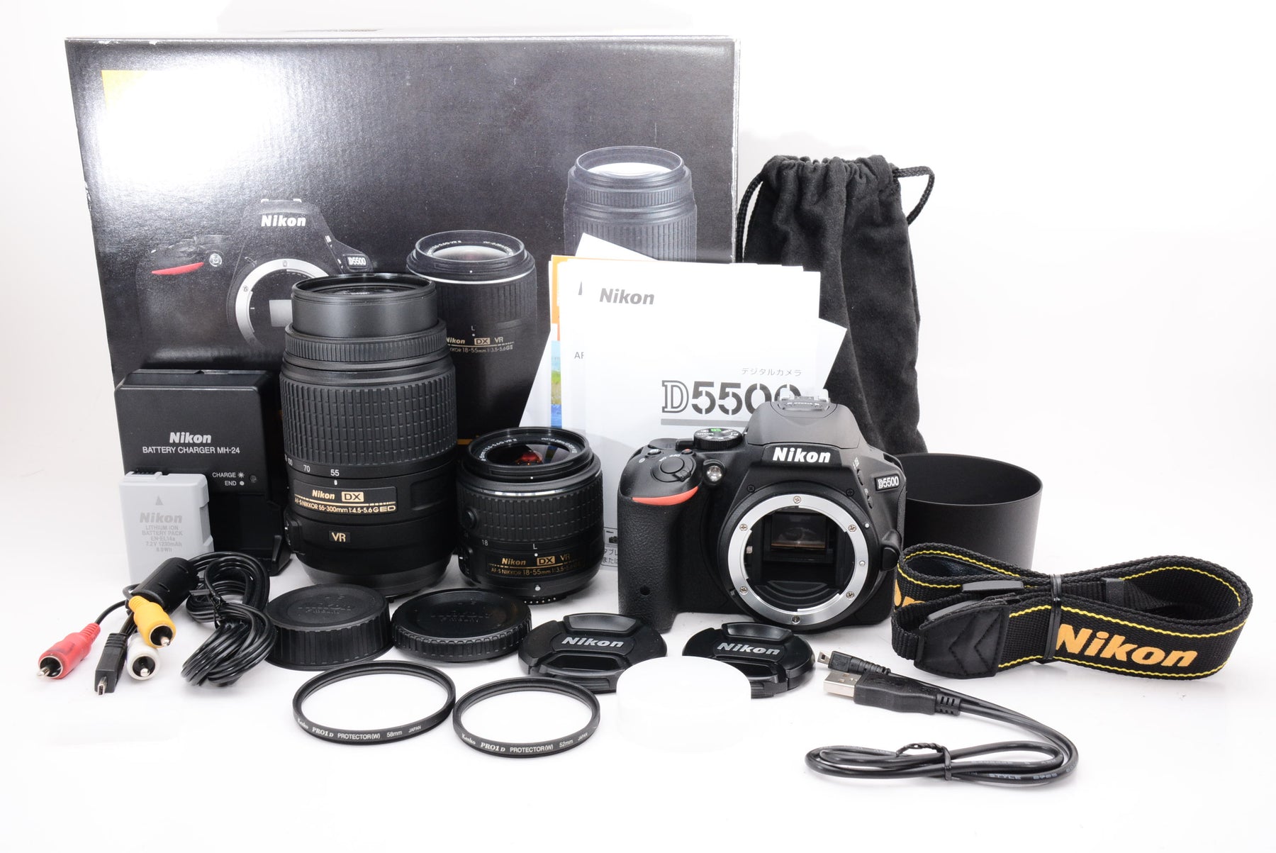 【外観特上級】Nikon デジタル一眼レフカメラ D5500 ダブルズームキット ブラック 2416万画素 3.2型液晶 タッチパネルD5500WZBK