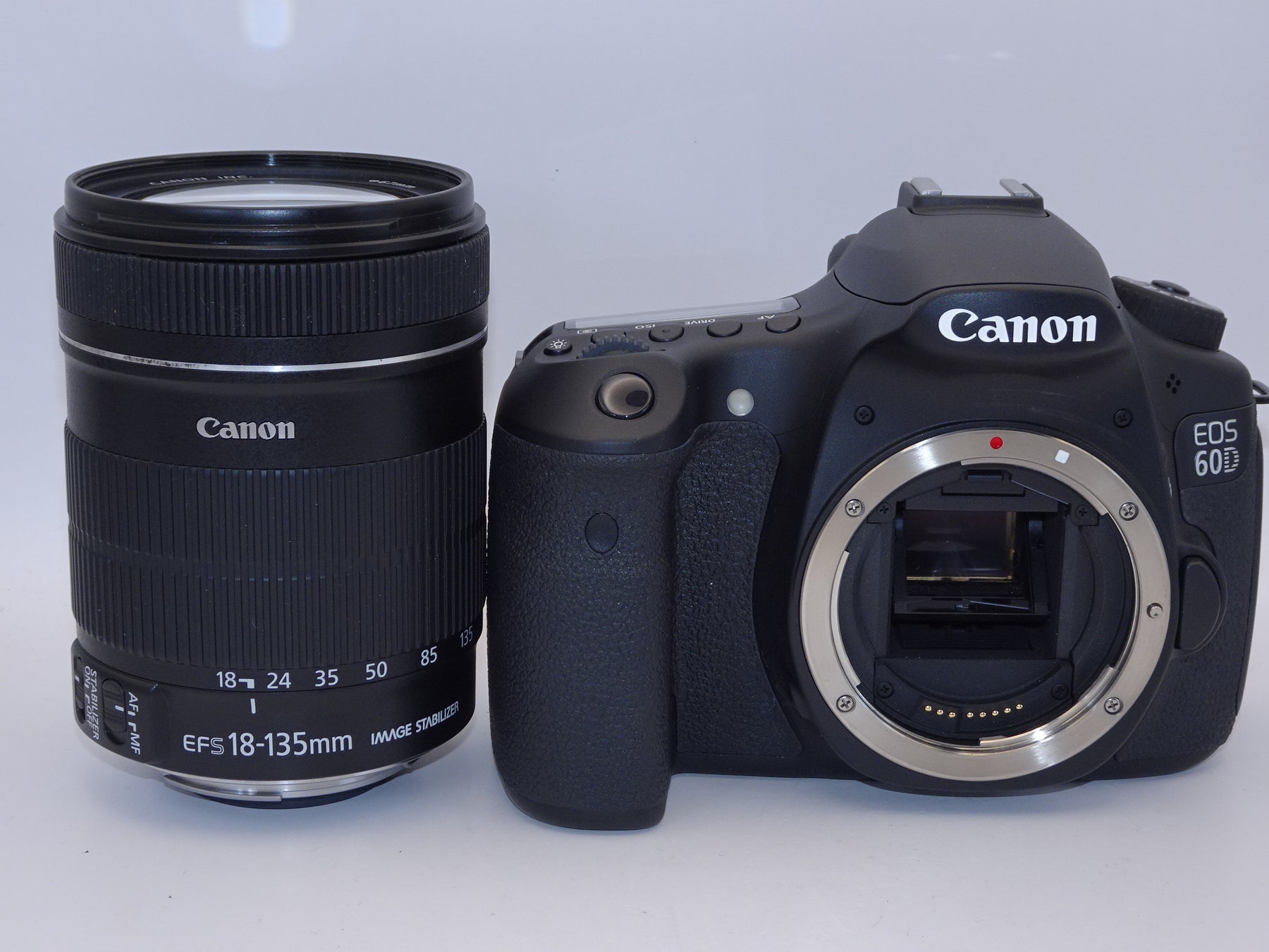 【外観特上級】Canon EOS 60D レンズキット EF-S18-135mm F3.5-5.6 IS