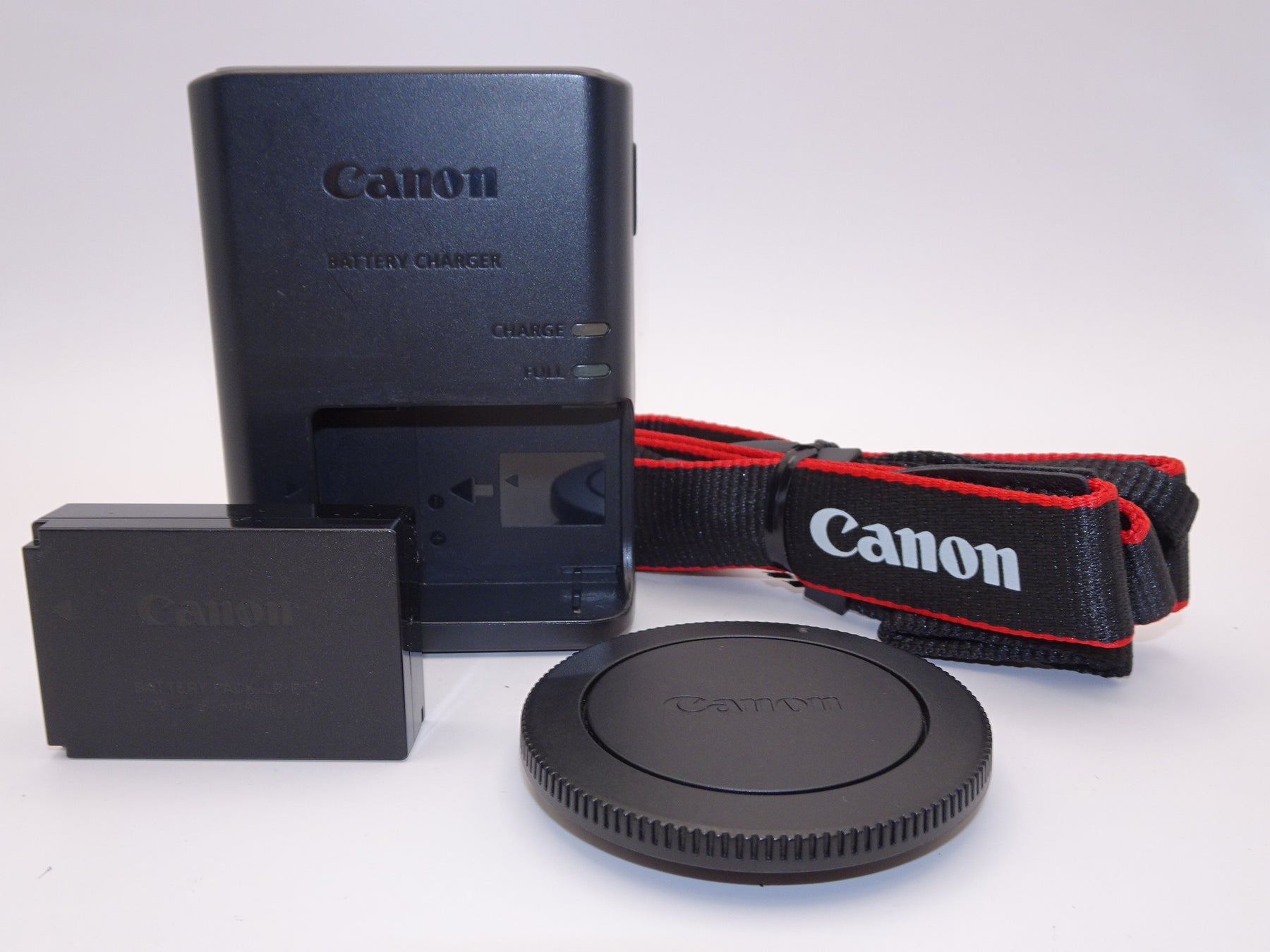 【外観特上級】Canon ミラーレス一眼カメラ EOS Kiss M ボディー ホワイト EOSKISSMWH-BODY