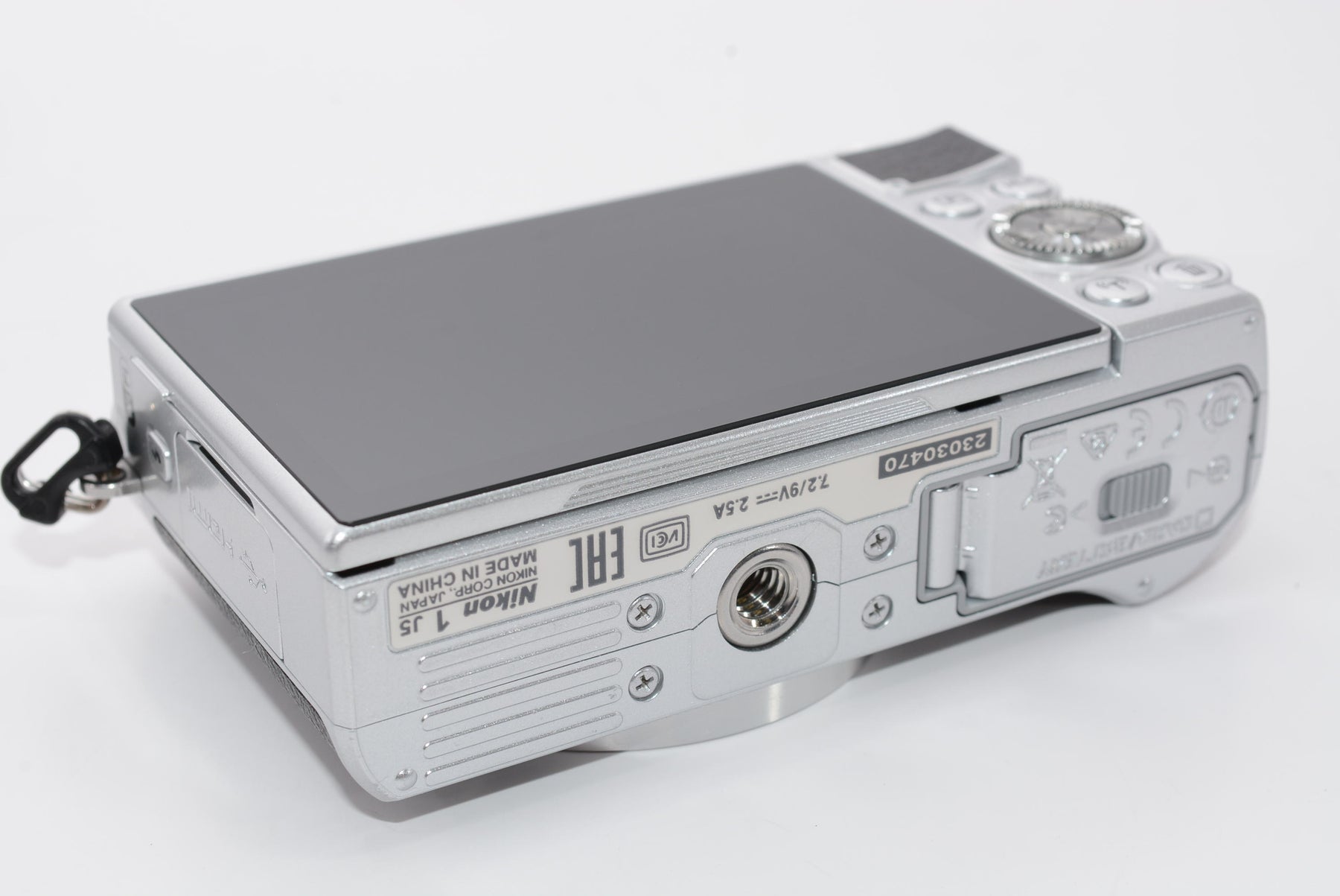 【外観特上級】Nikon ミラーレス一眼 Nikon1 J5 ダブルレンズキット シルバー J5WLKSL