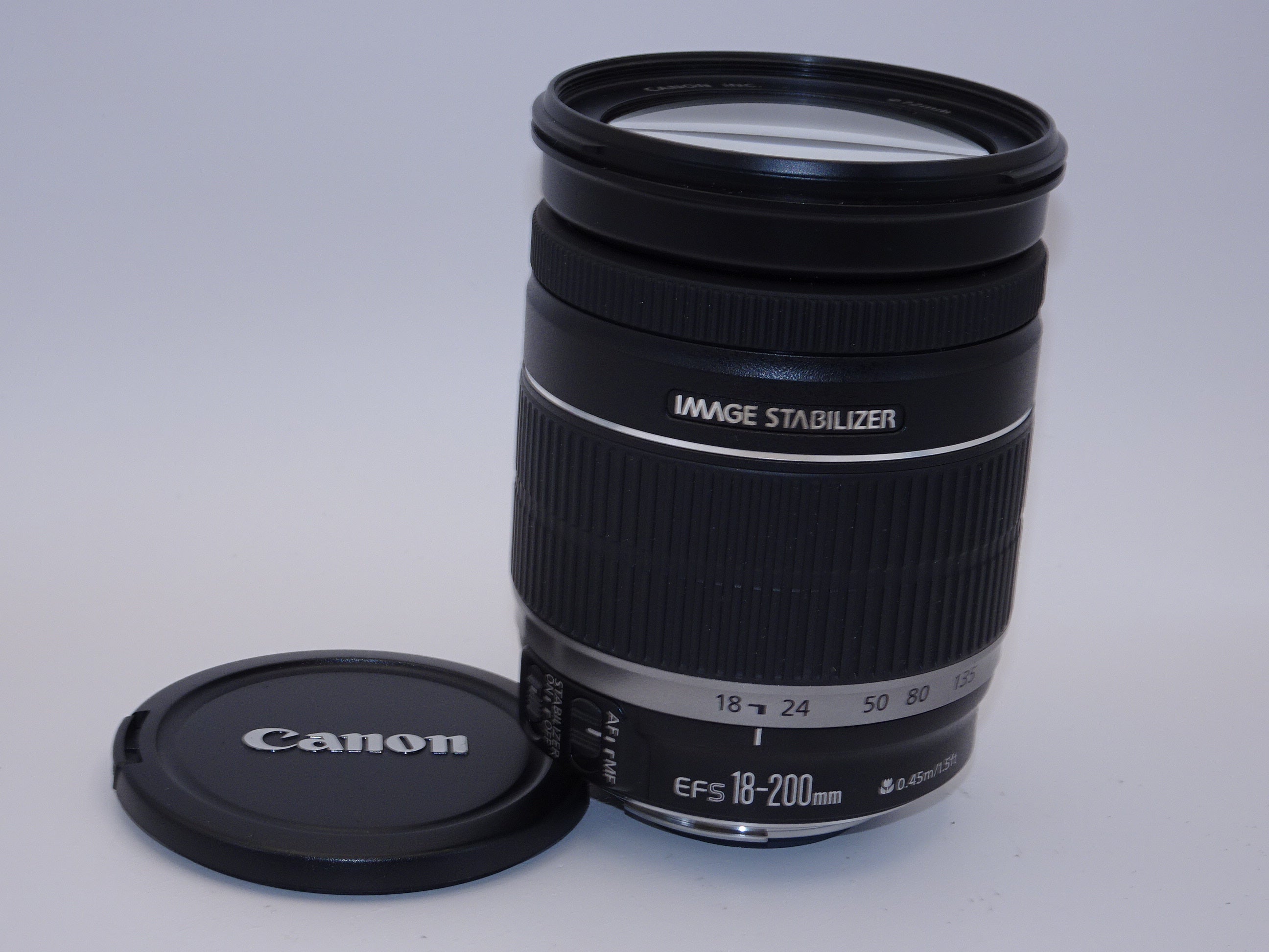外観特上級】Canon 望遠ズームレンズ EF-S18-200mm F3.5-5.6 IS APS-C対応