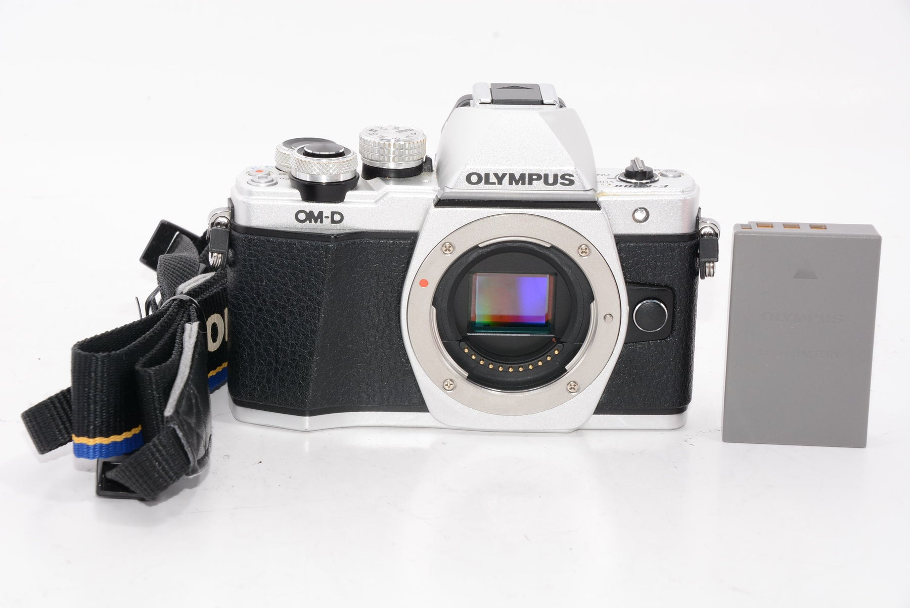 【外観特上級】OLYMPUS ミラーレス一眼 OM-D E-M10 MarkII ボディー シルバー