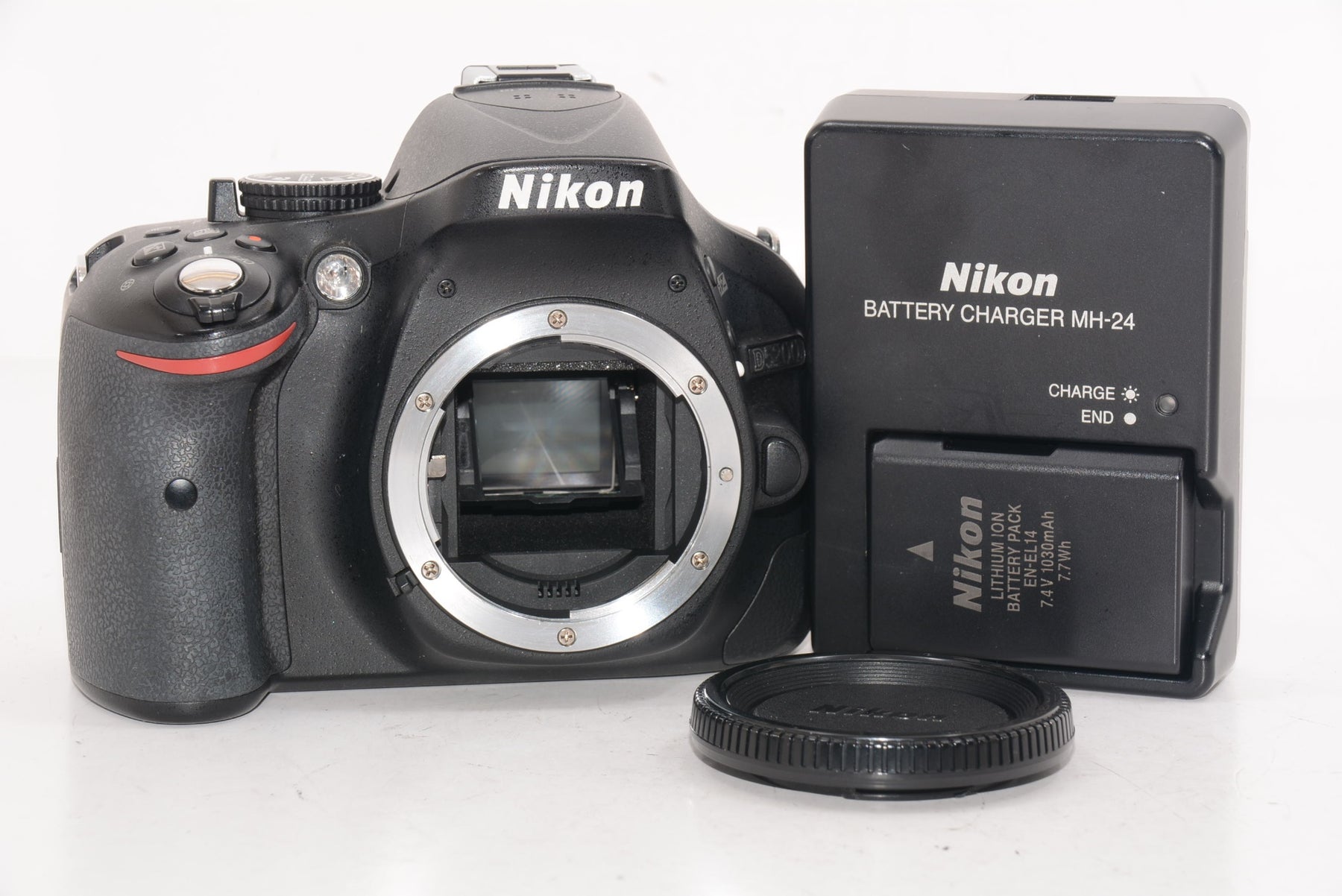 【外観特上級】Nikon デジタル一眼レフカメラ D5200 ボディー ブラック D5200BK