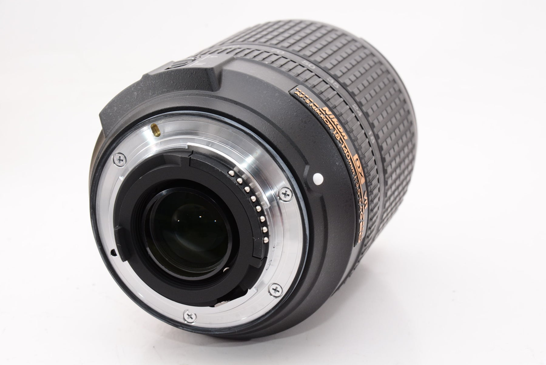 【外観特上級】Nikon デジタル一眼レフカメラ D5600 18-140 VR レンズキット ブラック D5600LK18-140BK