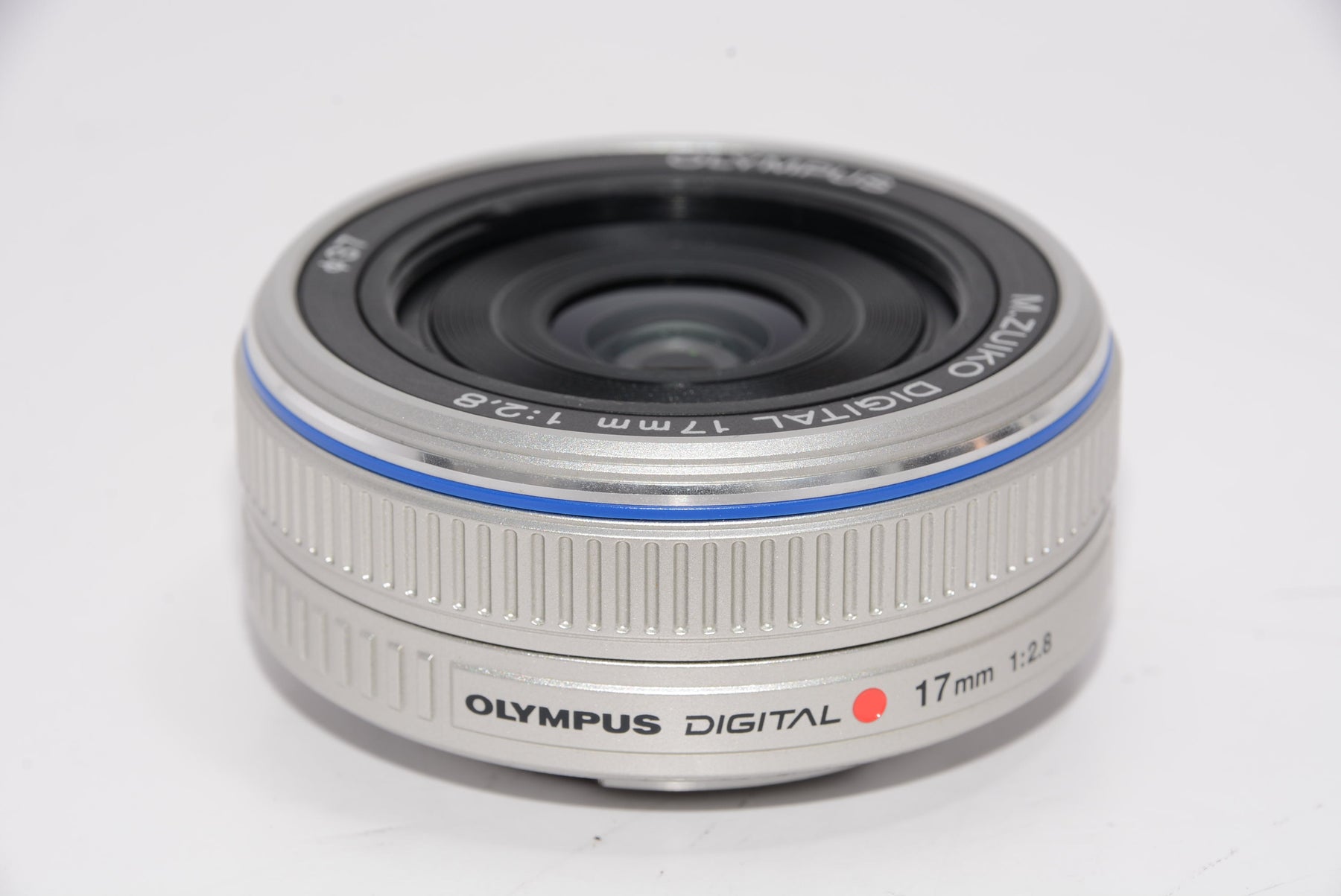 【外観特上級】OLYMPUS パンケーキレンズ M.ZUIKO DIGITAL 17mm F2.8 シルバー