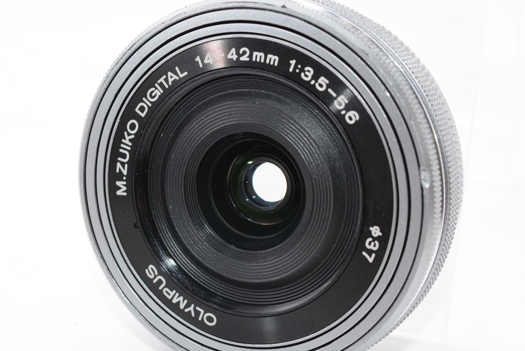 【外観並級】OLYMPUS 電動式パンケーキズームレンズ M.ZUIKO DIGITAL ED 14-42mm F3.5-5.6 EZ SLV